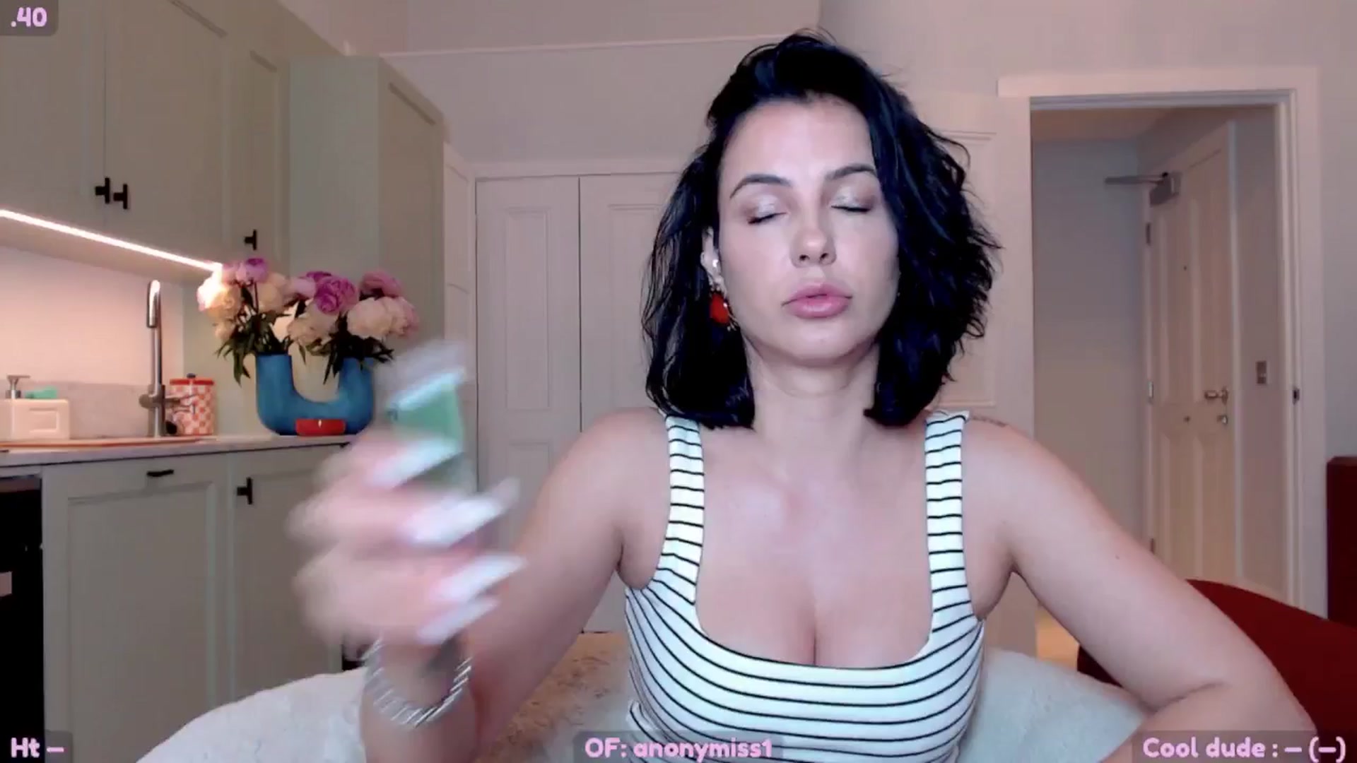 Gallery image thumbnail from Maze__'s myfreecams stream on, 06/19/2025, 21:51 image 4 of 20
