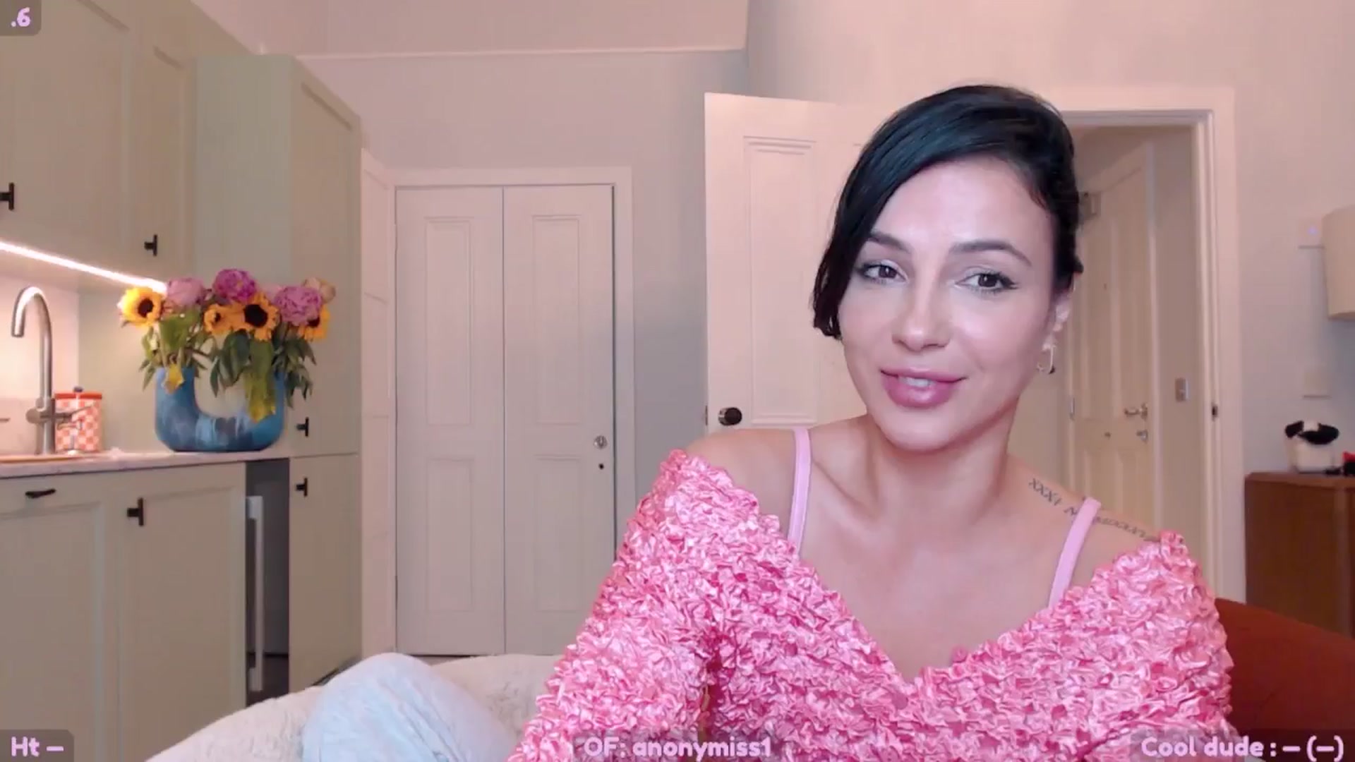 Gallery image thumbnail from Maze__'s myfreecams stream on, 06/26/2025, 22:34 image 6 of 20