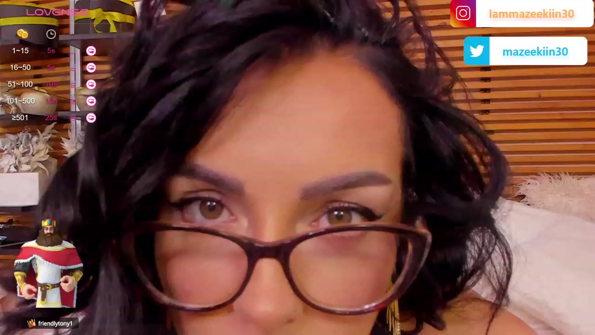 Gallery image thumbnail from Mazeekiin30's myfreecams stream on, 10/19/2023, 18:21 image 13 of 20