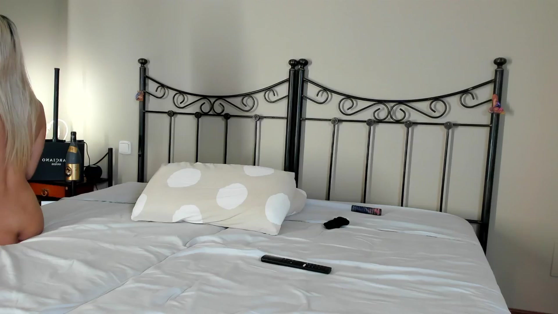 Gallery image thumbnail from Mazeky's myfreecams stream on, 12/08/2024, 24:48 image 11 of 20