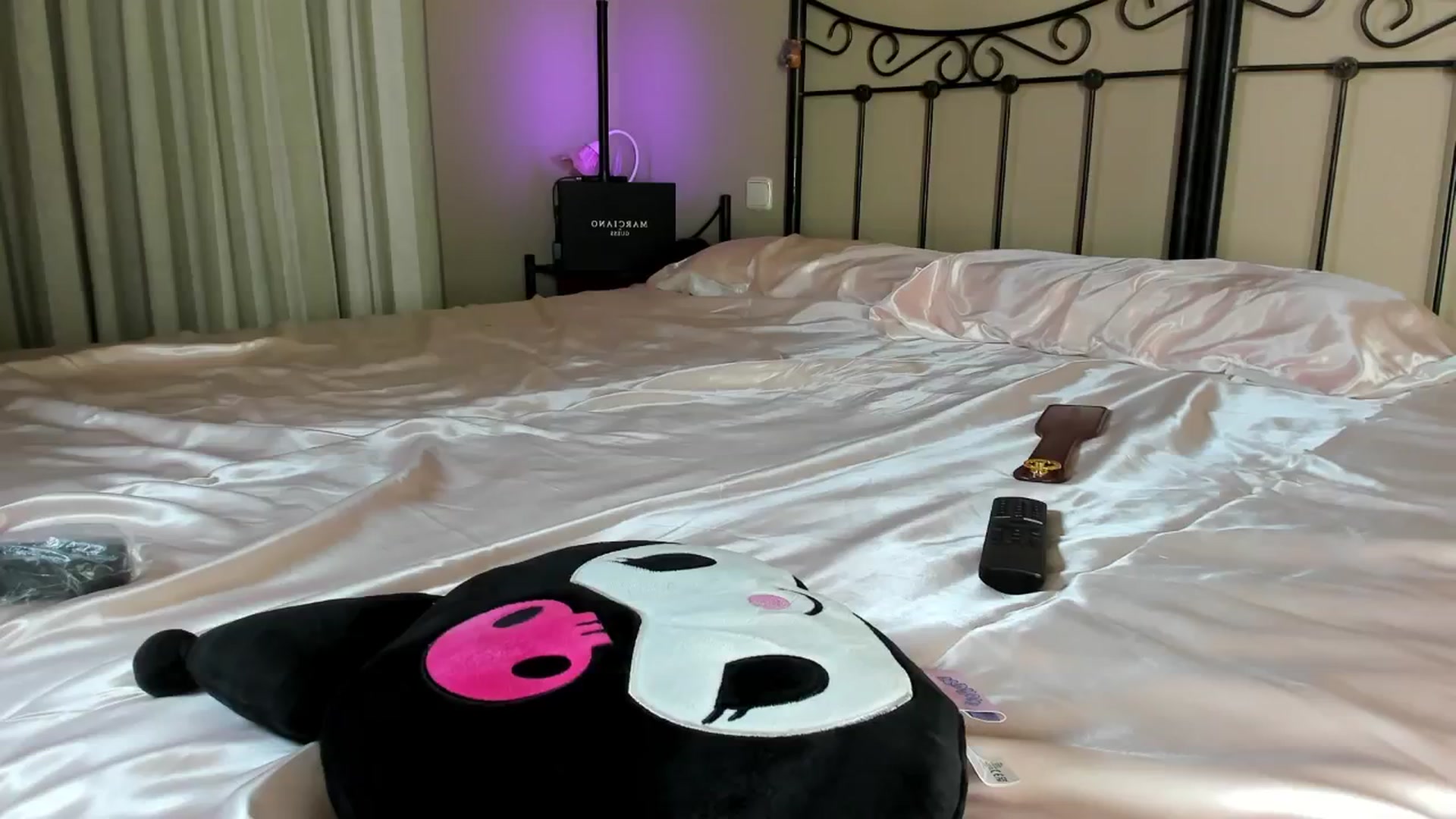 Gallery image thumbnail from Mazeky's myfreecams stream on, 12/19/2024, 21:23 image 20 of 20