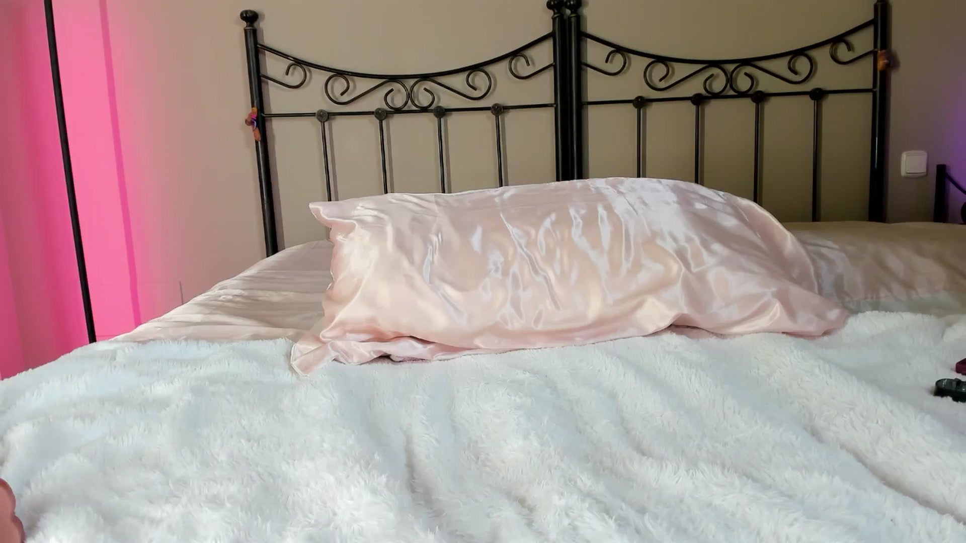Gallery image thumbnail from Mazeky's myfreecams stream on, 02/13/2025, 22:57 image 18 of 20