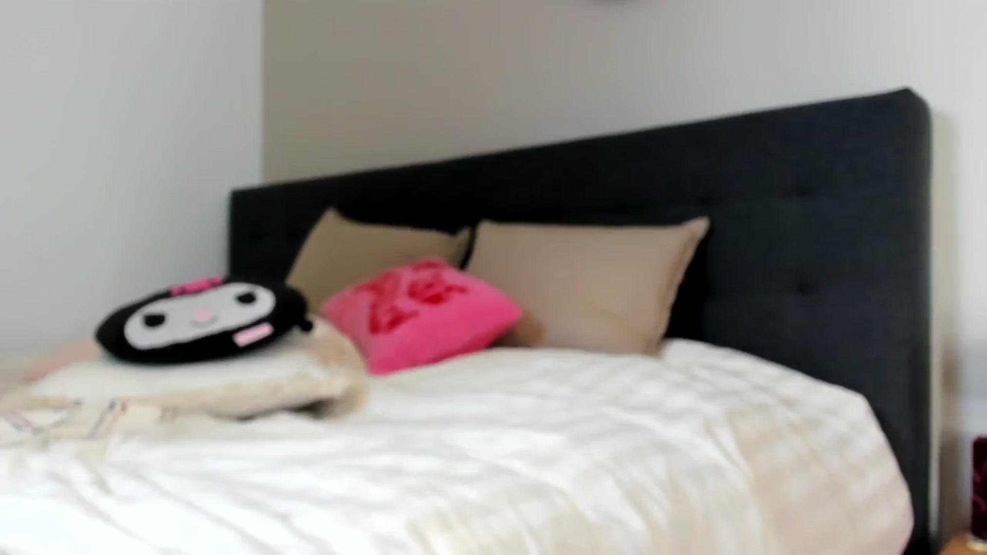 Gallery image thumbnail from Mazeky's myfreecams stream on, 04/13/2025, 01:15 image 4 of 20
