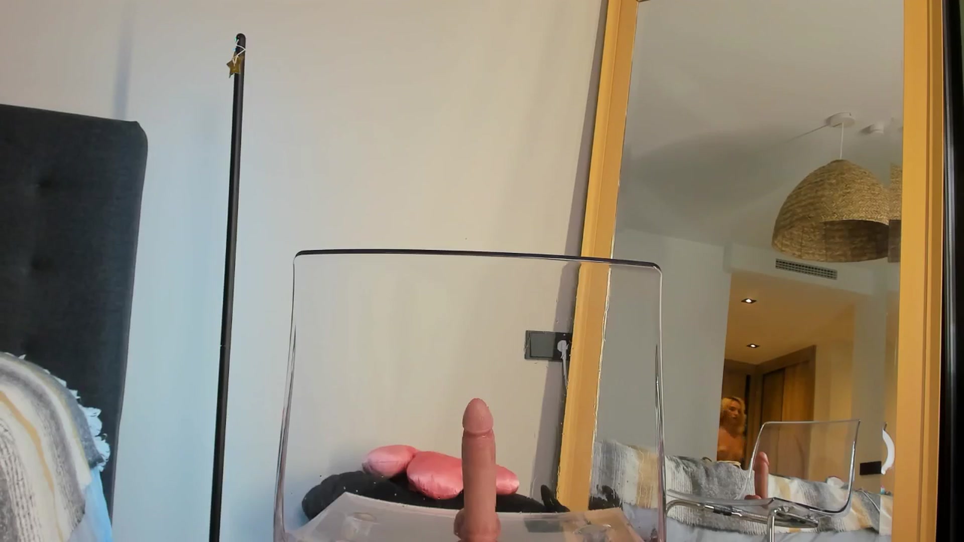 Gallery image thumbnail from Mazeky's myfreecams stream on, 07/07/2025, 24:15 image 6 of 20
