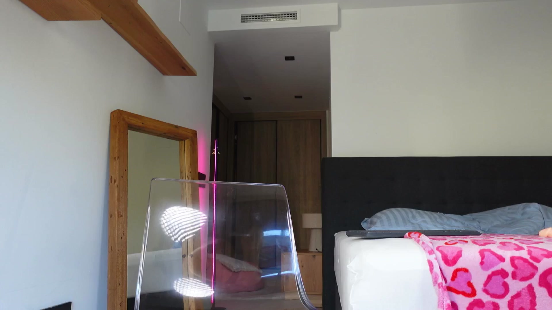 Gallery image thumbnail from Mazeky's myfreecams stream on, 07/25/2025, 19:28 image 1 of 20
