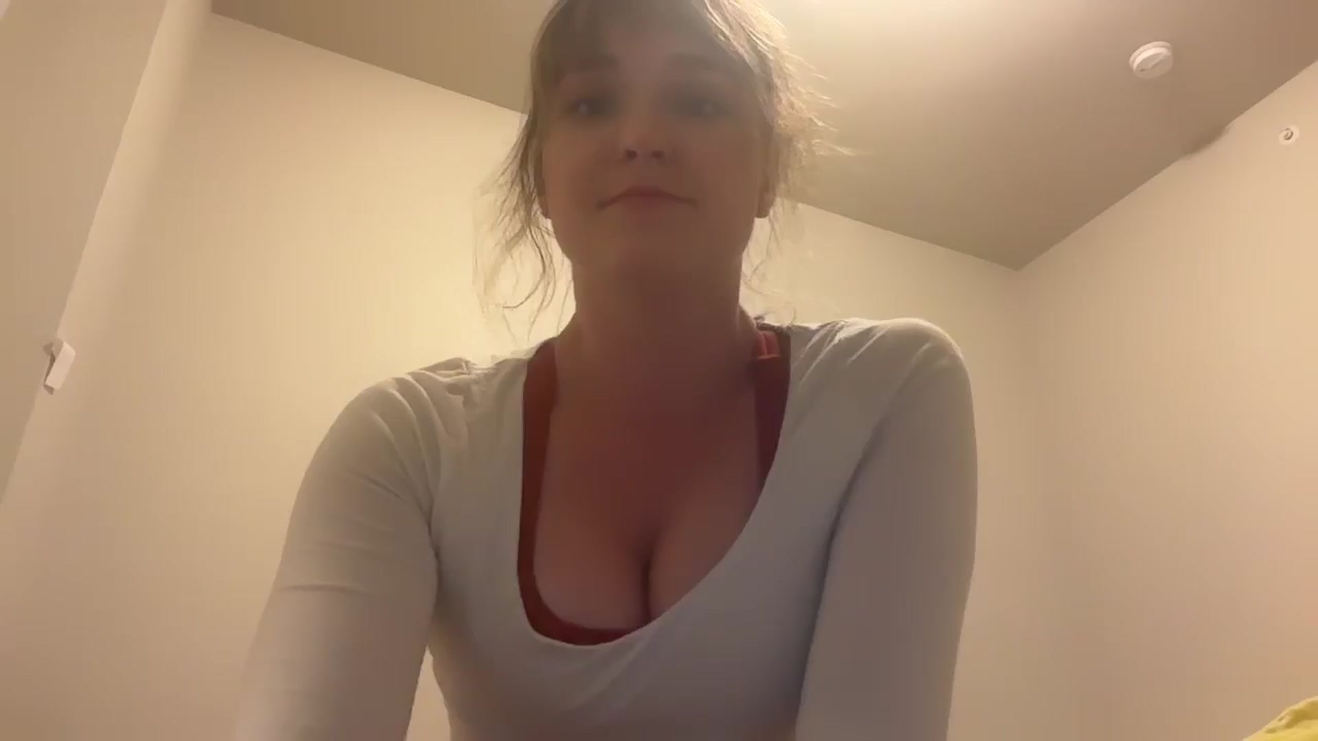 Gallery image thumbnail from Mazie's myfreecams stream on, 03/23/2026, 03:13 image 2 of 20
