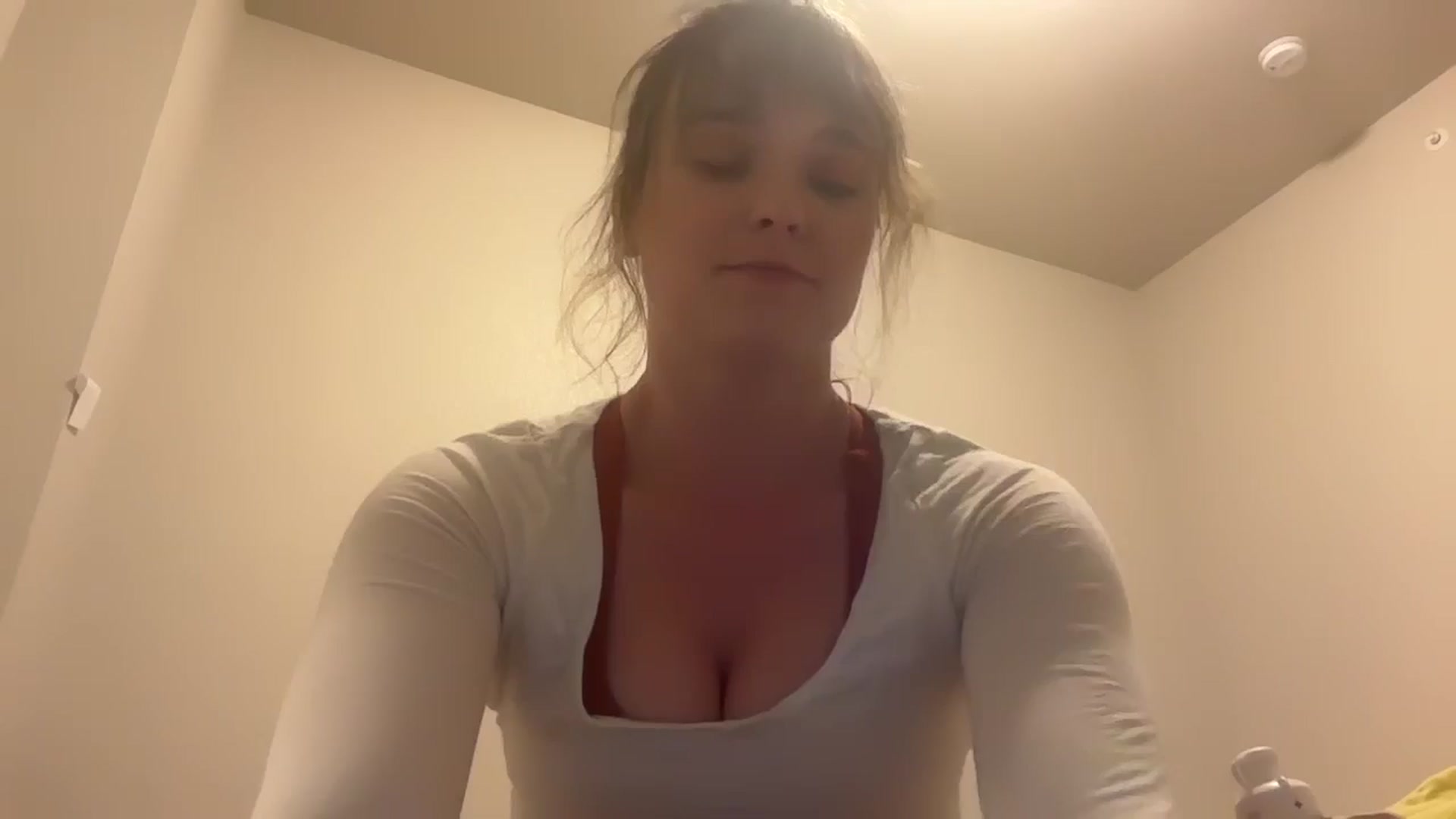 Gallery image thumbnail from Mazie's myfreecams stream on, 03/23/2026, 03:13 image 7 of 20