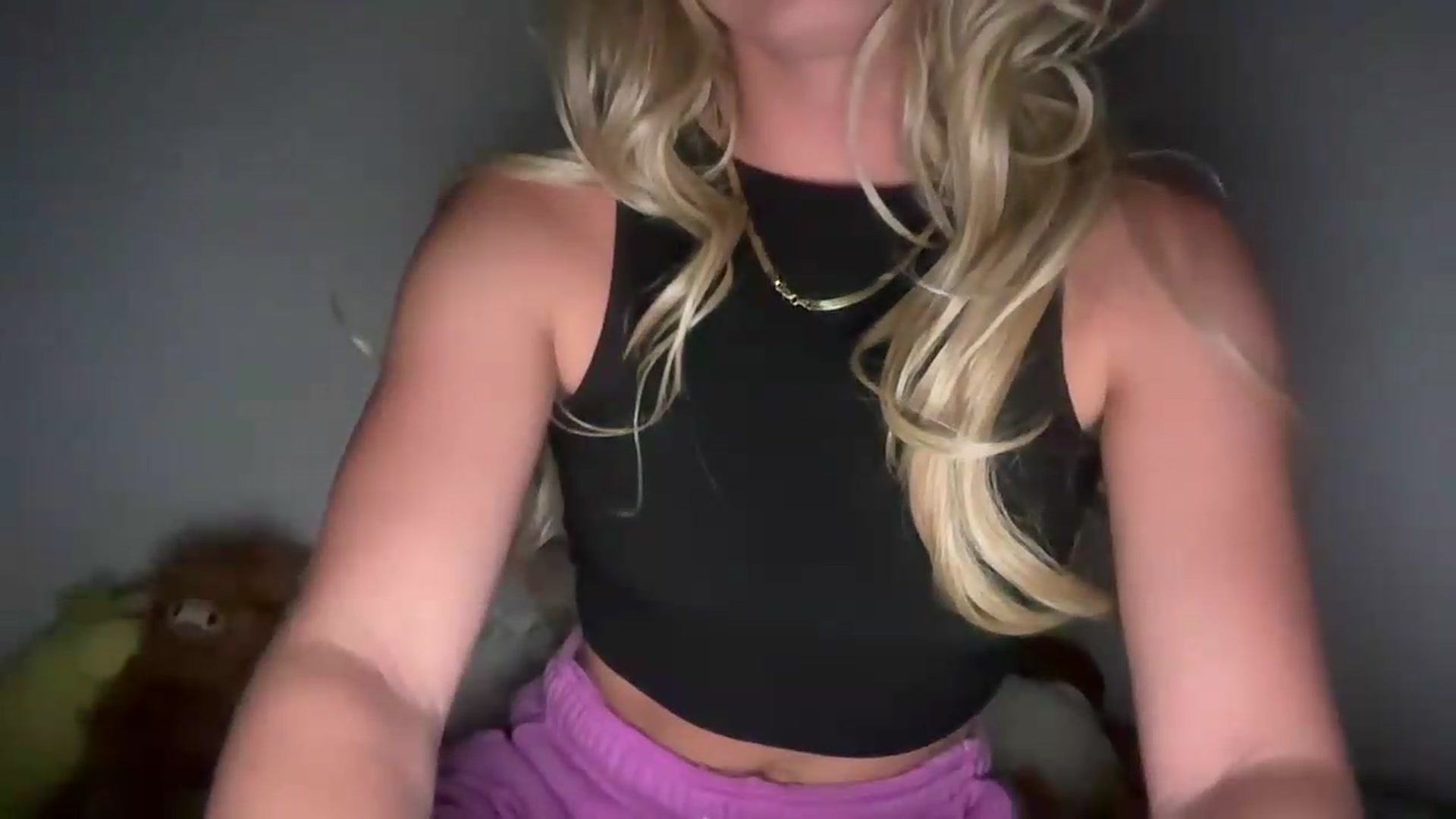 Gallery image thumbnail from Mazie's myfreecams stream on, 07/06/2026, 02:31 image 3 of 20