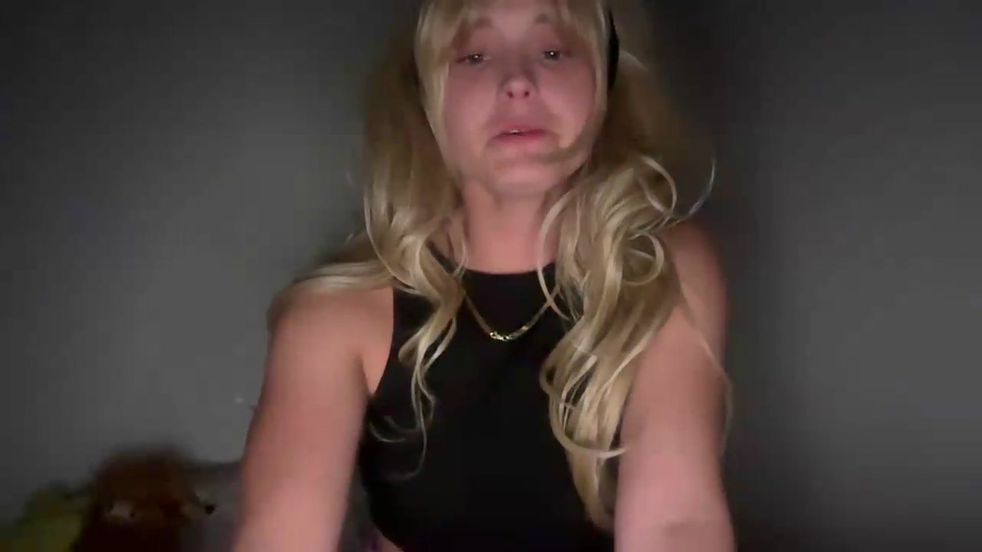 Gallery image thumbnail from Mazie's myfreecams stream on, 07/06/2026, 02:31 image 5 of 20