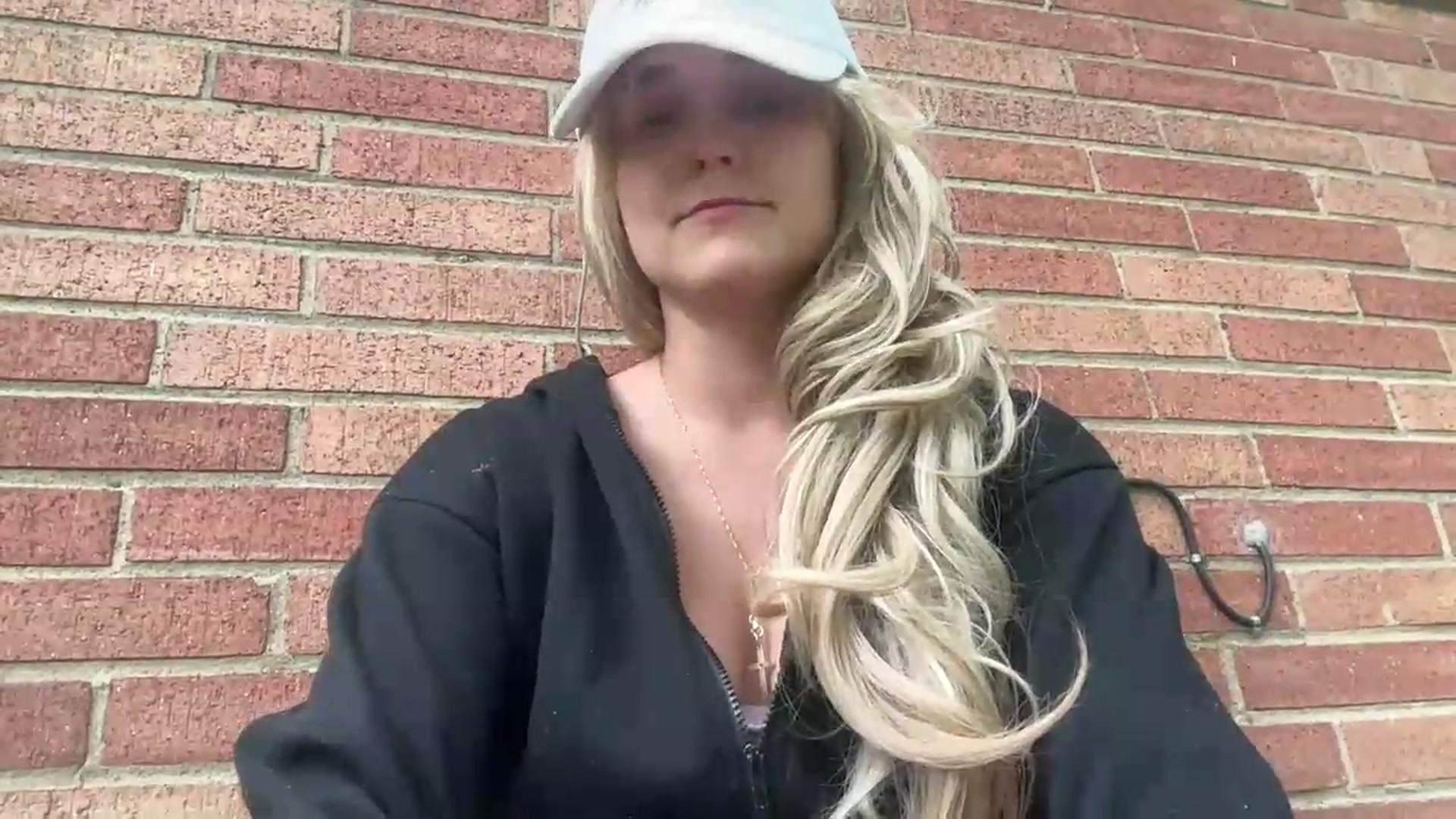 Gallery image thumbnail from Mazie's myfreecams stream on, 07/06/2026, 23:15 image 6 of 20