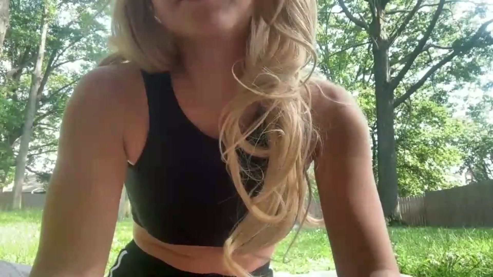 Gallery image thumbnail from Mazie's myfreecams stream on, 07/07/2026, 21:08 image 17 of 20