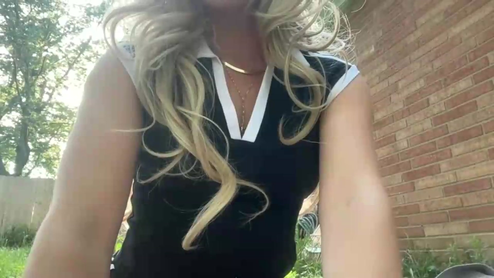 Gallery image thumbnail from Mazie's myfreecams stream on, 07/08/2026, 22:52 image 13 of 20