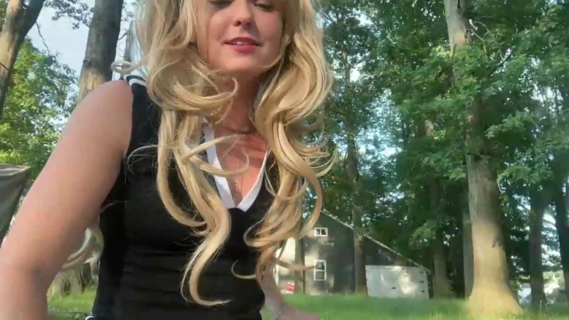 Gallery image thumbnail from Mazie's myfreecams stream on, 07/08/2026, 23:49 image 3 of 20