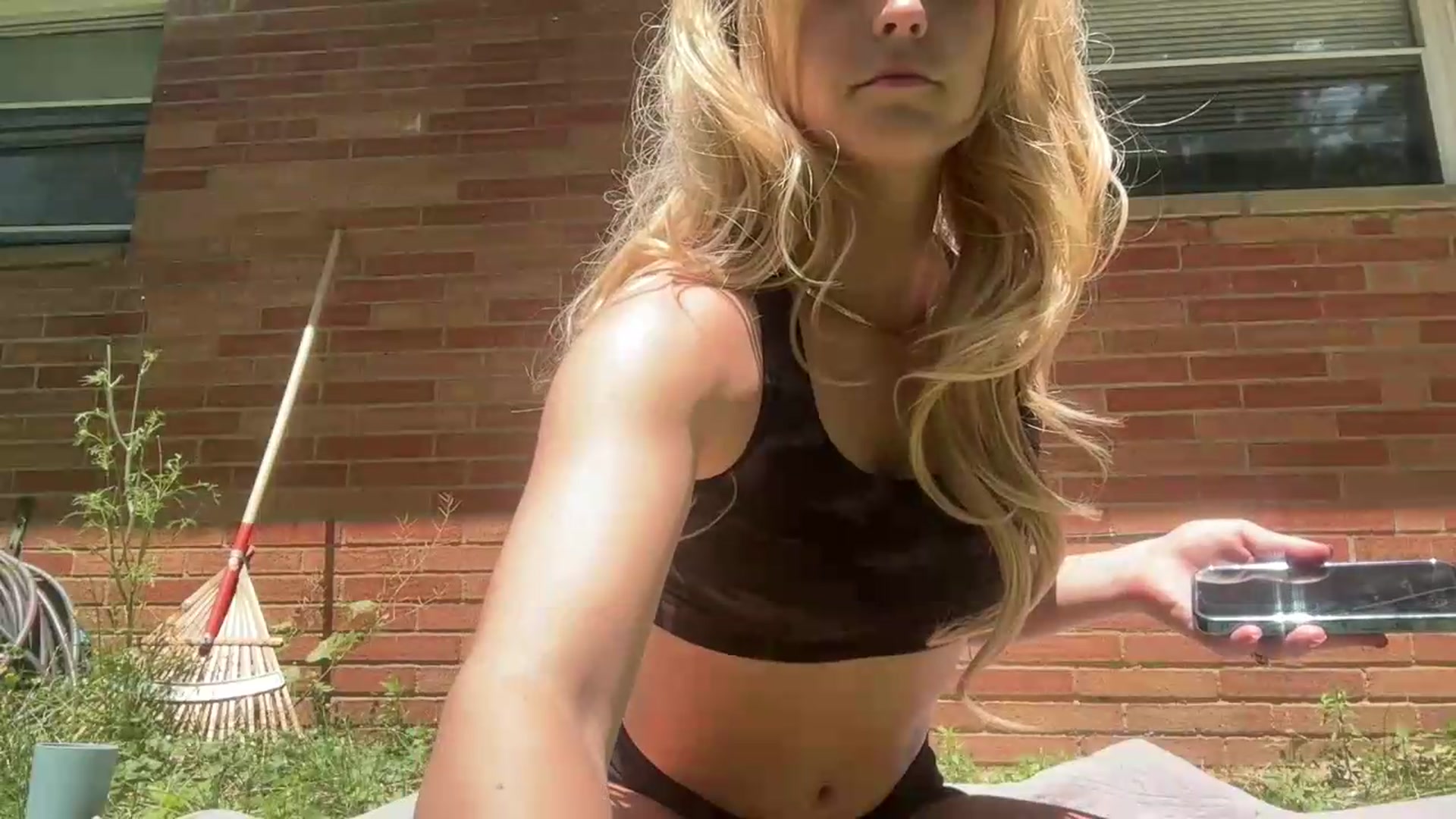 Gallery image thumbnail from Mazie's myfreecams stream on, 07/09/2026, 17:59 image 7 of 20