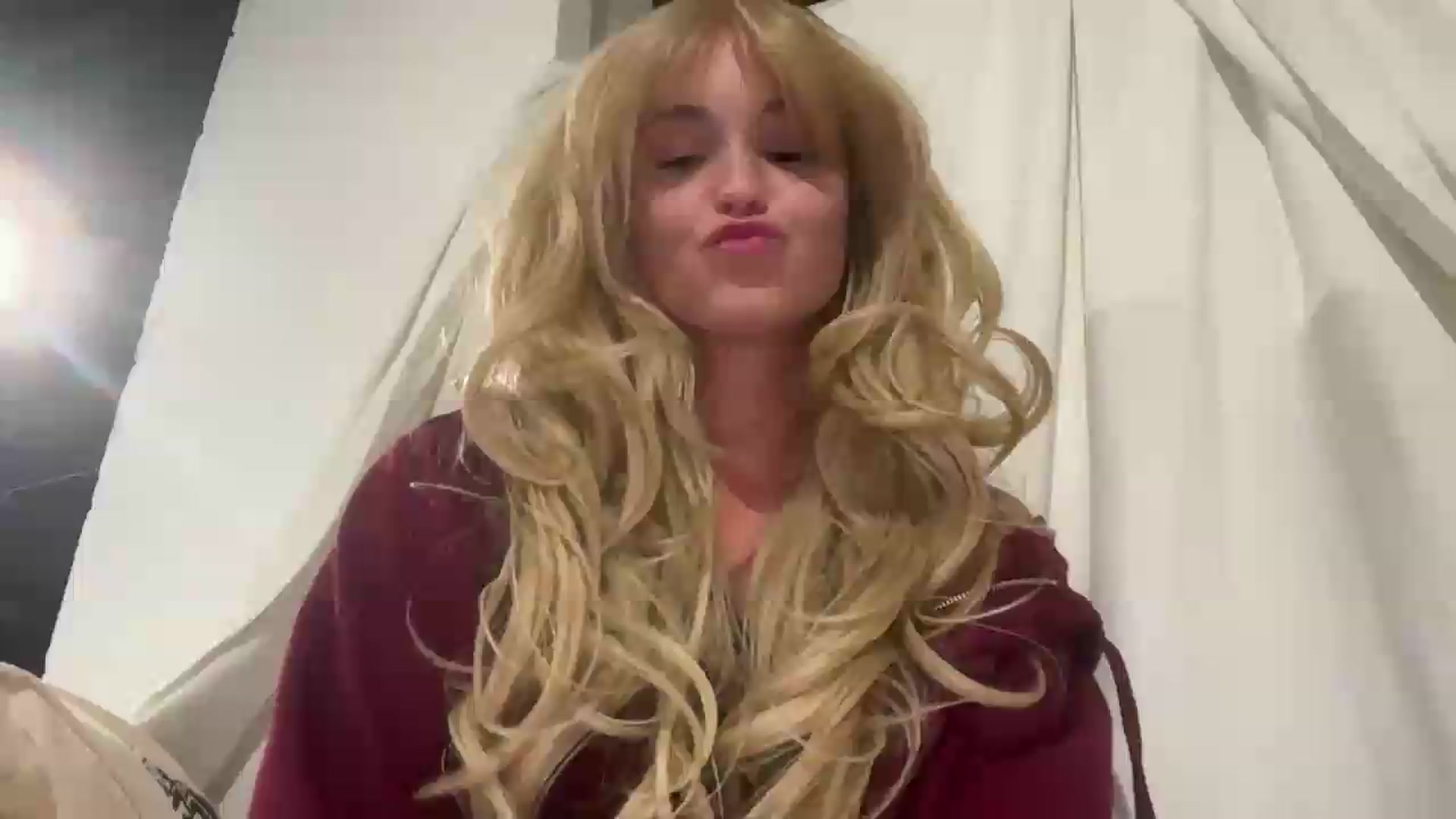 Gallery image thumbnail from Mazie's myfreecams stream on, 08/03/2026, 23:30 image 11 of 20