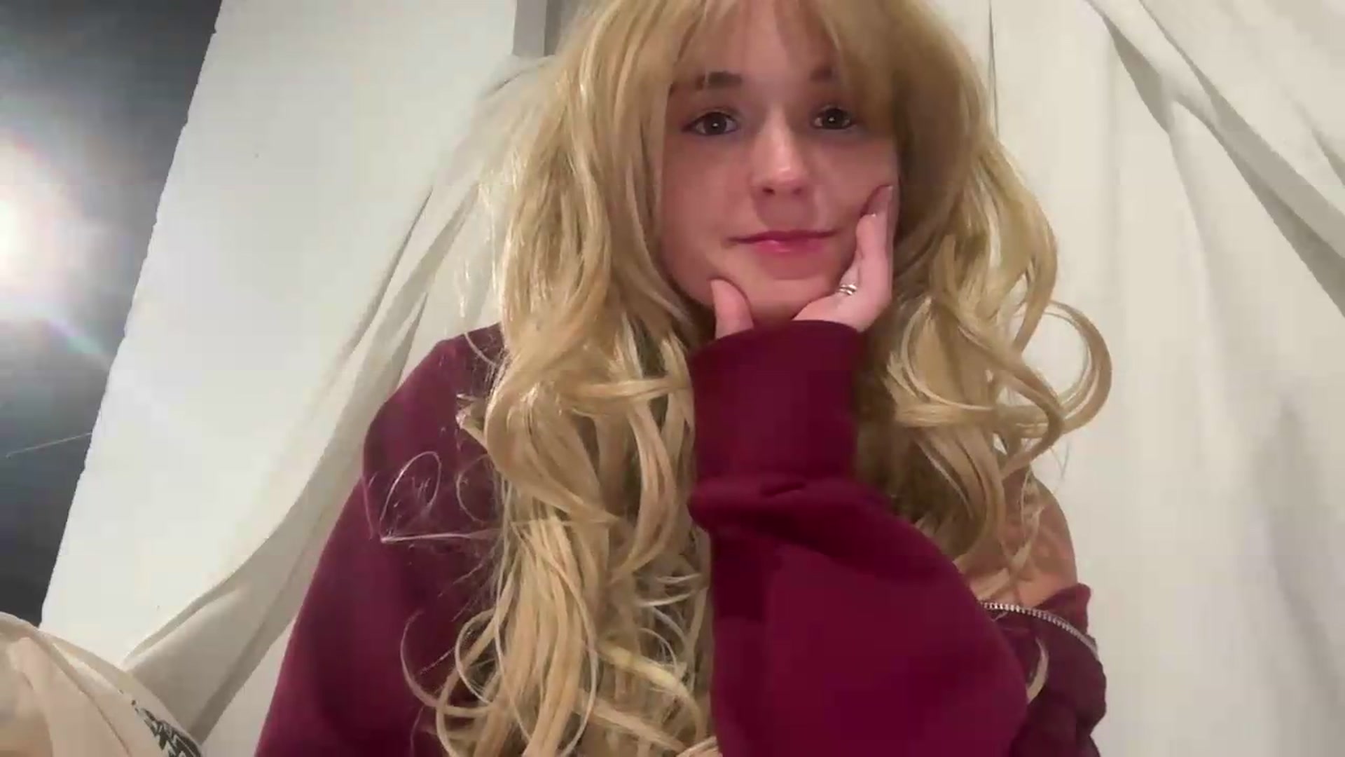 Gallery image thumbnail from Mazie's myfreecams stream on, 08/03/2026, 23:30 image 15 of 20