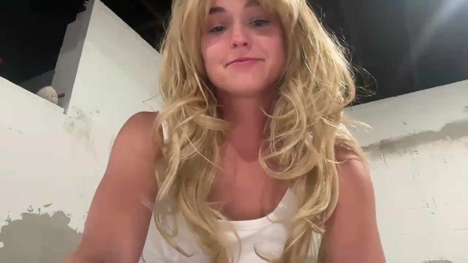 Gallery image thumbnail from Mazie's myfreecams stream on, 08/12/2026, 23:25 image 20 of 20