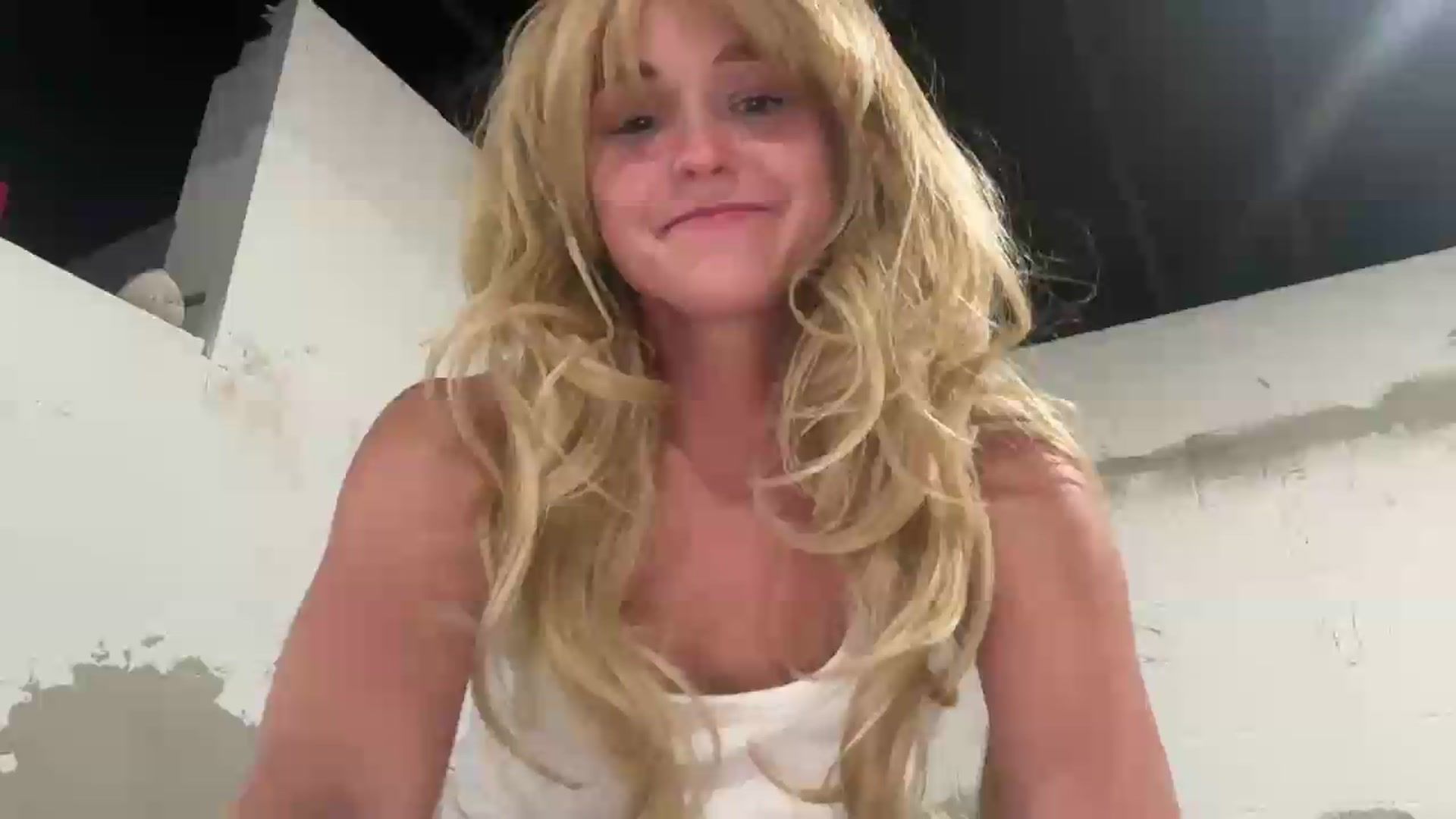 Gallery image thumbnail from Mazie's myfreecams stream on, 08/12/2026, 23:25 image 13 of 20