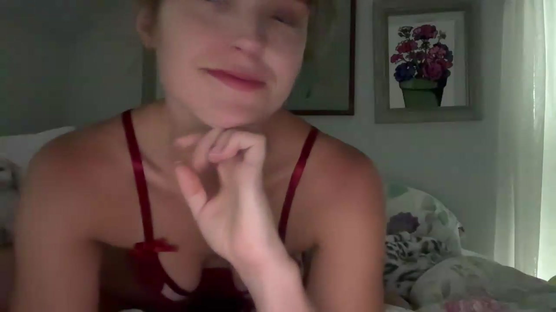 Gallery image thumbnail from Mazie's myfreecams stream on, 08/25/2026, 15:39 image 5 of 20