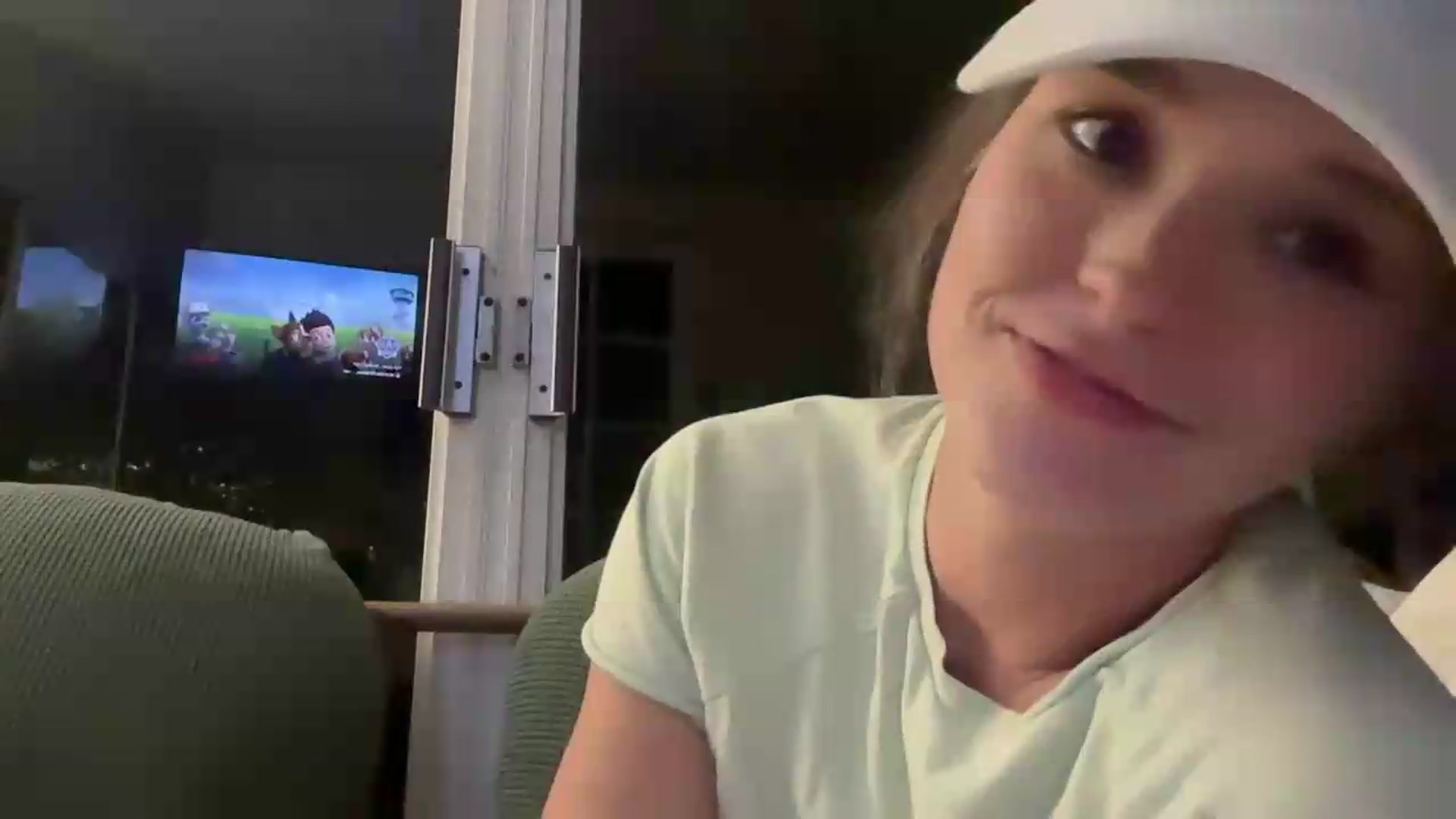 Gallery image thumbnail from Mazie's myfreecams stream on, 08/28/2026, 03:32 image 17 of 20