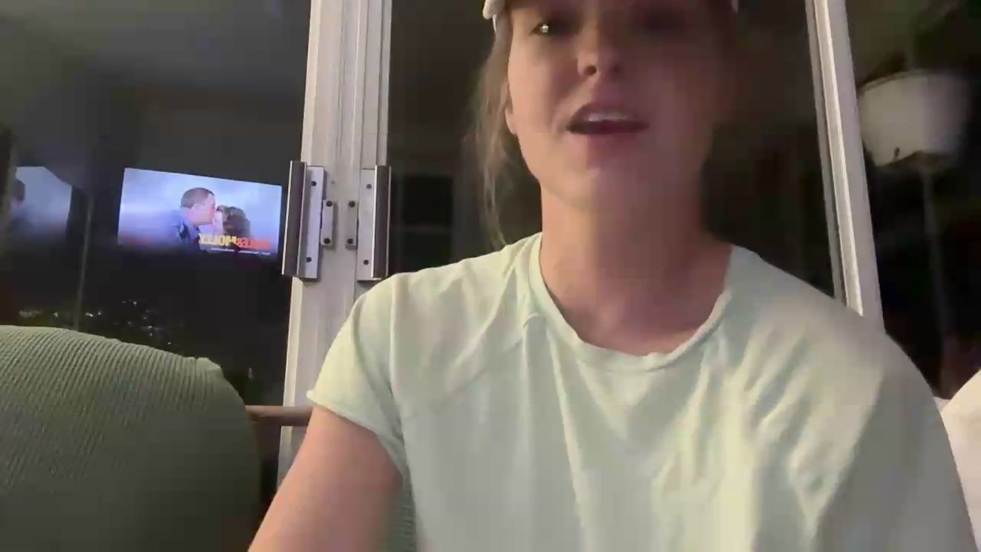 Gallery image thumbnail from Mazie's myfreecams stream on, 08/28/2026, 03:32 image 18 of 20