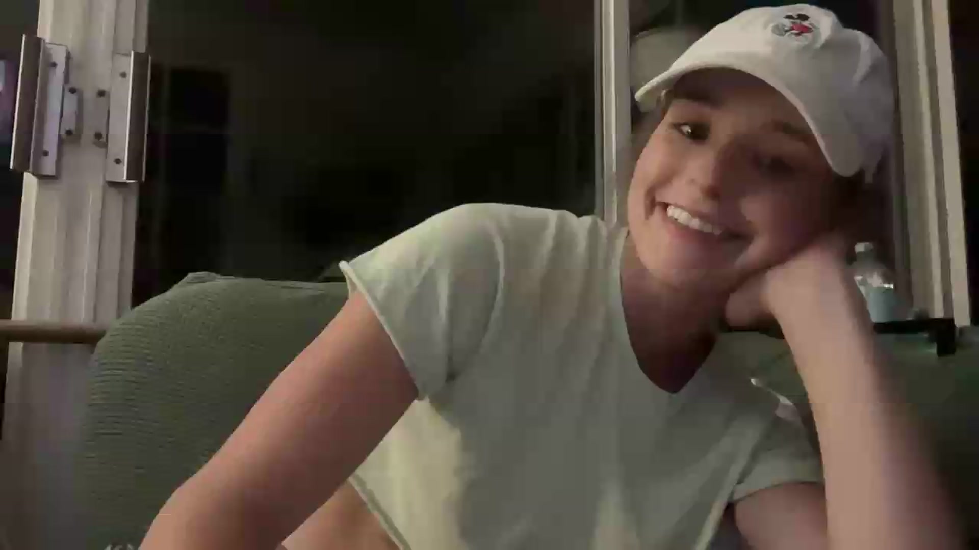Gallery image thumbnail from Mazie's myfreecams stream on, 08/28/2026, 03:32 image 1 of 20