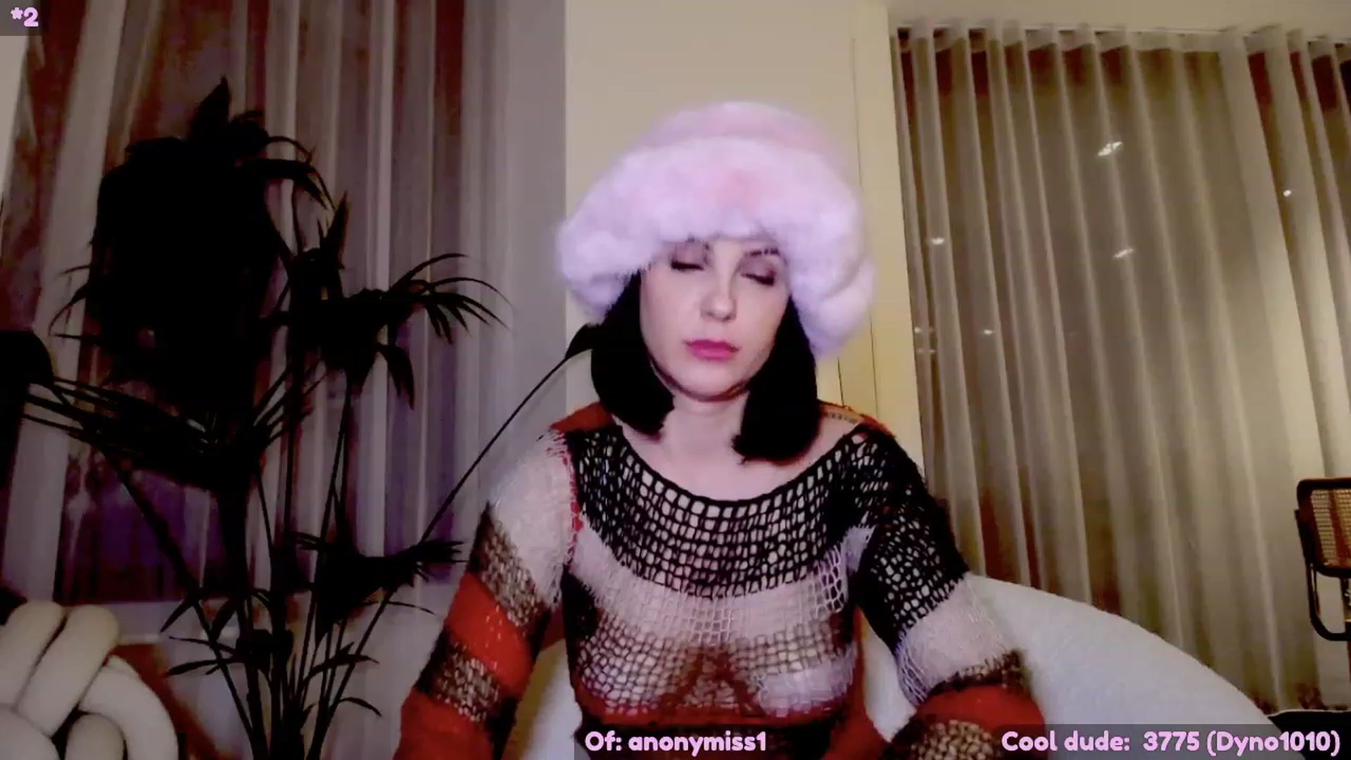 Gallery image thumbnail from Mazikeen___'s myfreecams stream on, 11/19/2022, 02:31 image 6 of 20