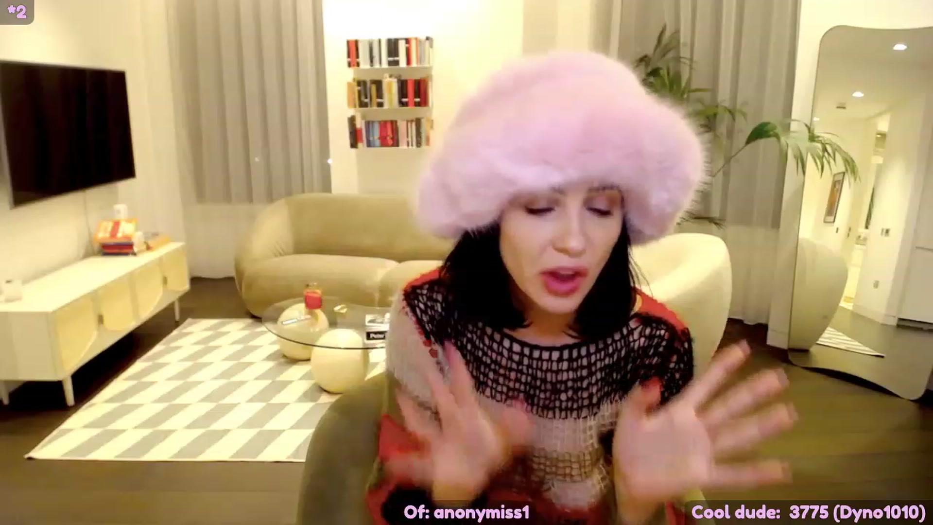 Gallery image thumbnail from Mazikeen___'s myfreecams stream on, 11/19/2022, 02:31 image 14 of 20