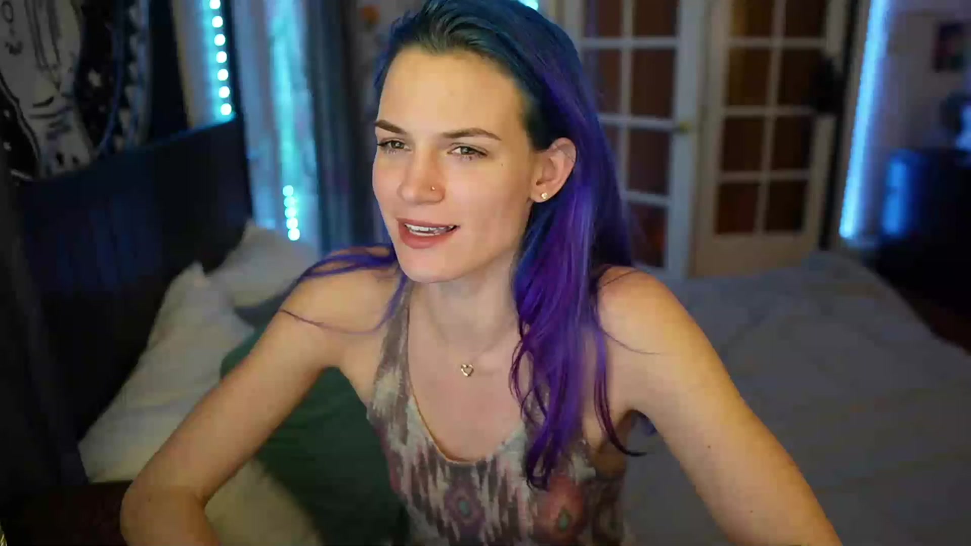 Gallery image thumbnail from Mc_Gia's myfreecams stream on, 02/07/2023, 04:32 image 12 of 20