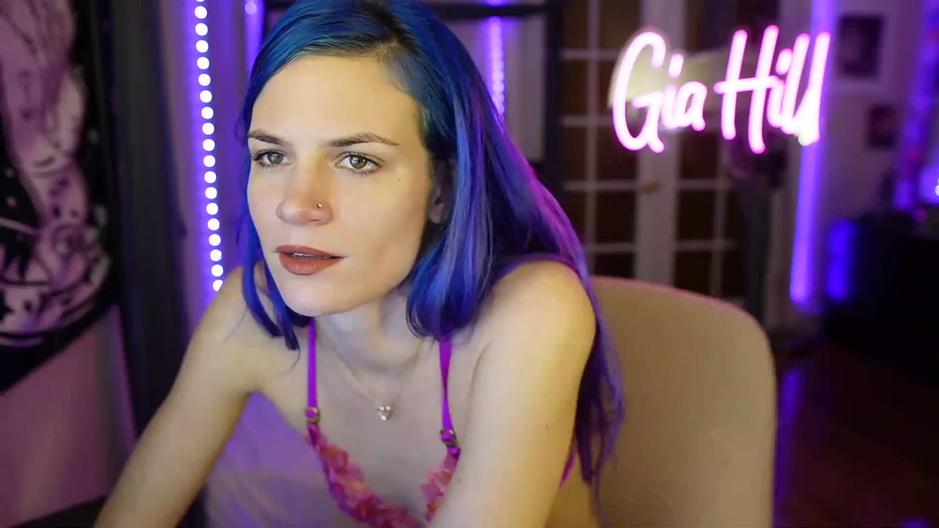 Gallery image thumbnail from Mc_Gia's myfreecams stream on, 02/11/2023, 24:46 image 16 of 20
