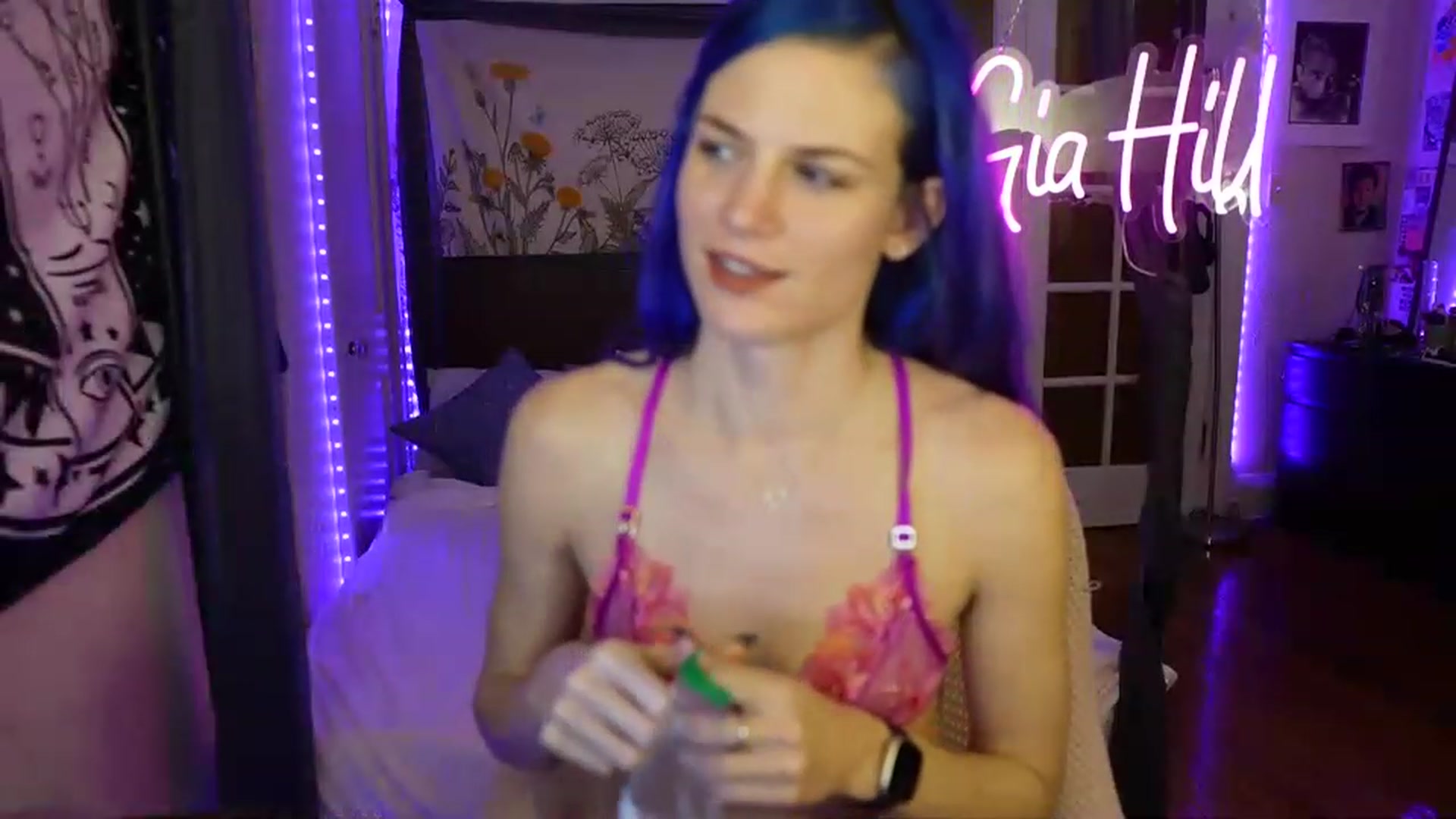 Gallery image thumbnail from Mc_Gia's myfreecams stream on, 02/11/2023, 24:46 image 11 of 20