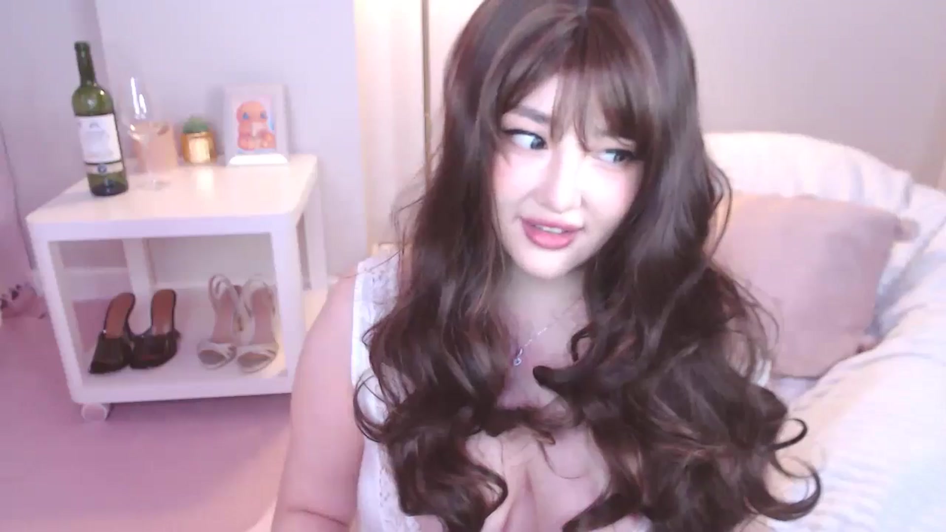 Gallery image thumbnail from MeLONsTherapy's myfreecams stream on, 07/31/2025, 16:07 image 8 of 20