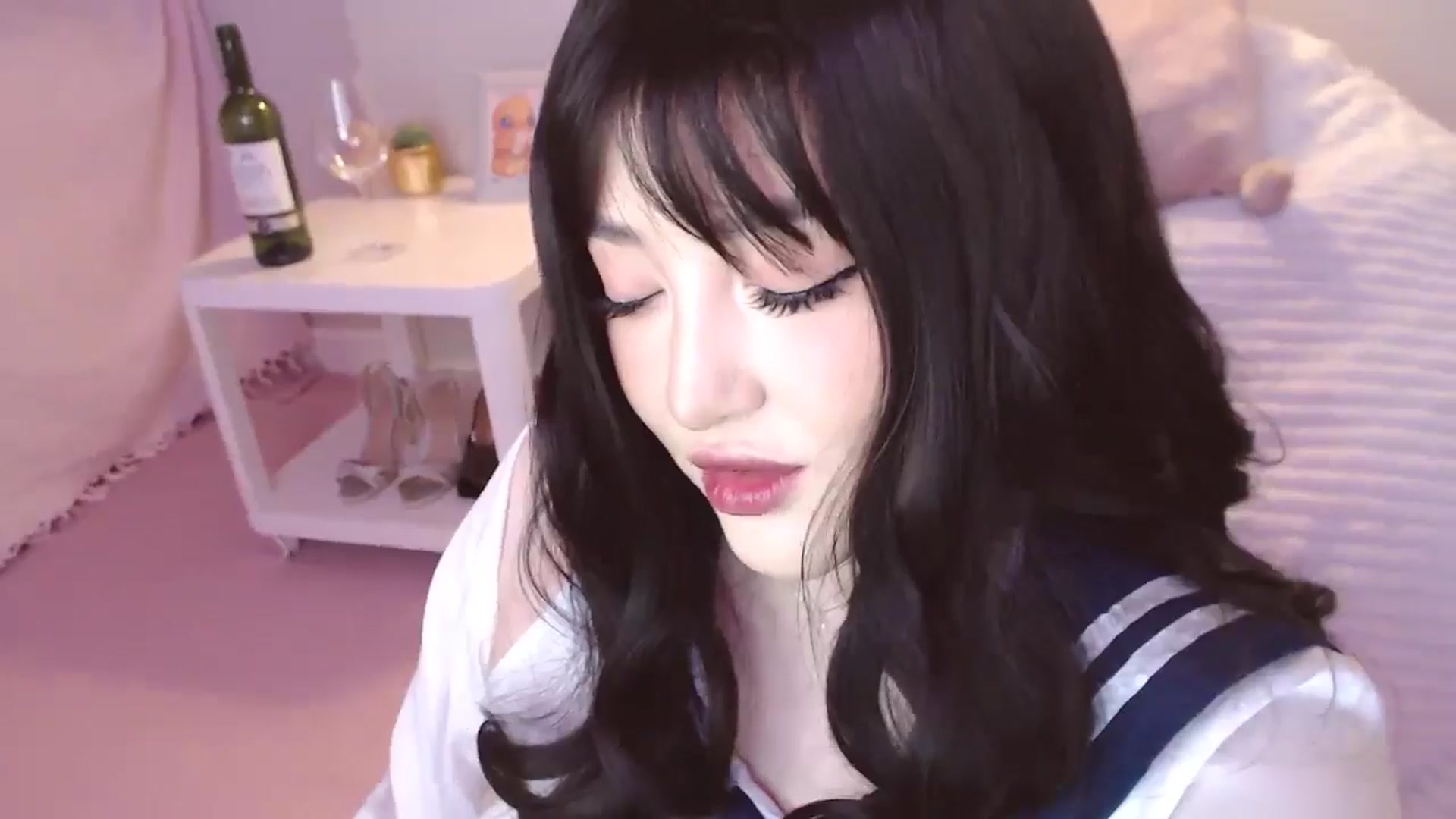 Gallery image thumbnail from MeLONsTherapy's myfreecams stream on, 08/24/2025, 09:04 image 6 of 20