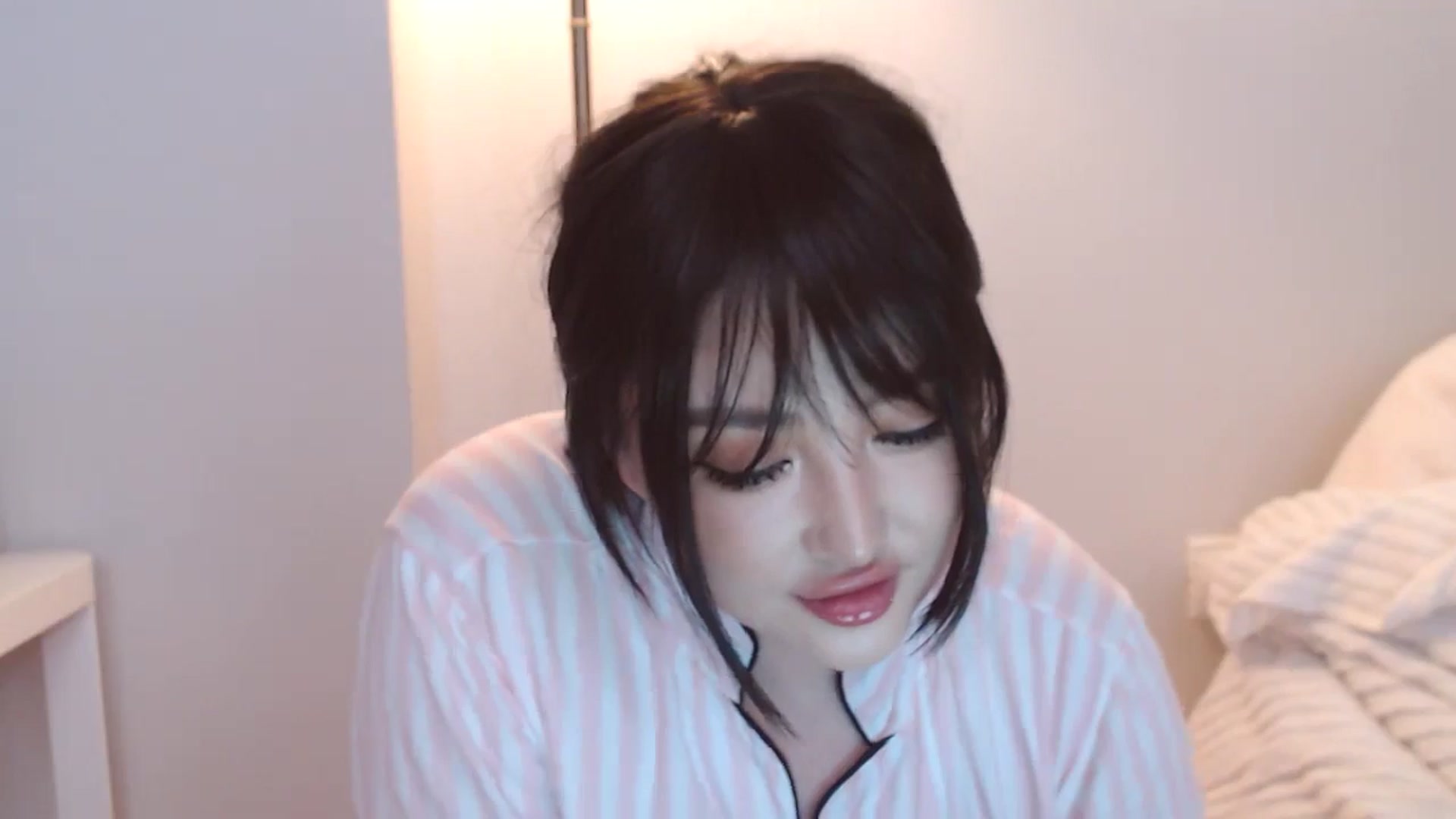 Gallery image thumbnail from MeLONsTherapy's myfreecams stream on, 08/26/2025, 12:59 image 20 of 20