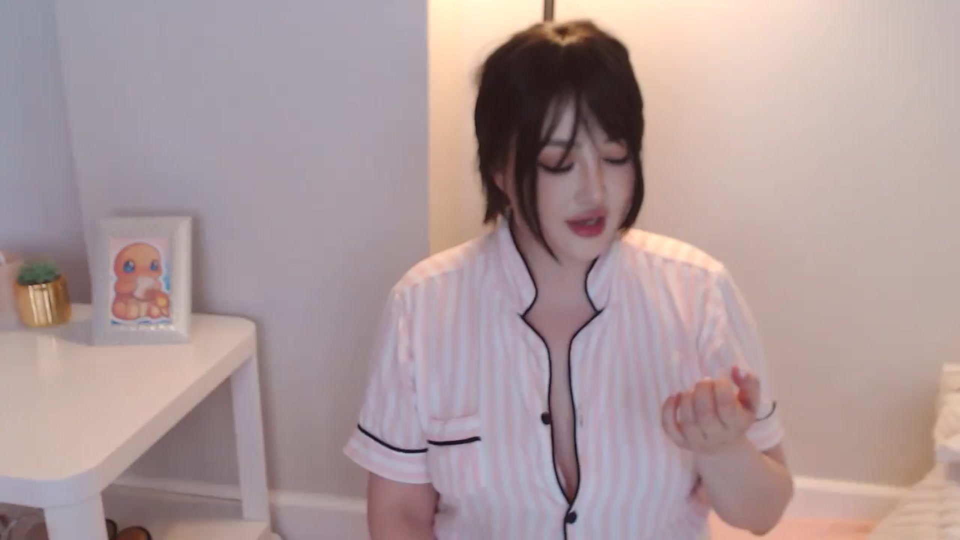 Gallery image thumbnail from MeLONsTherapy's myfreecams stream on, 08/26/2025, 12:59 image 18 of 20