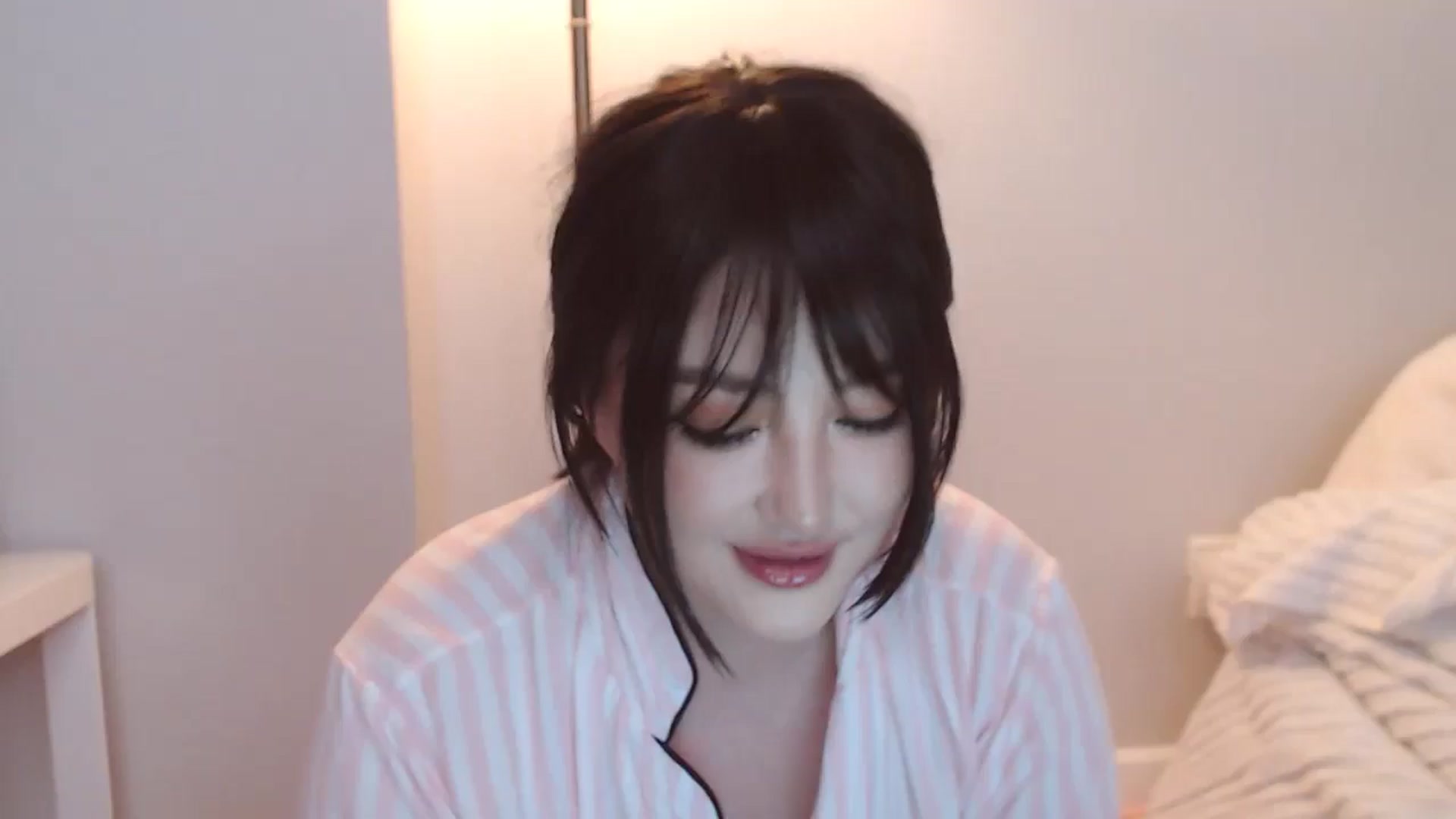 Gallery image thumbnail from MeLONsTherapy's myfreecams stream on, 08/26/2025, 13:53 image 1 of 20