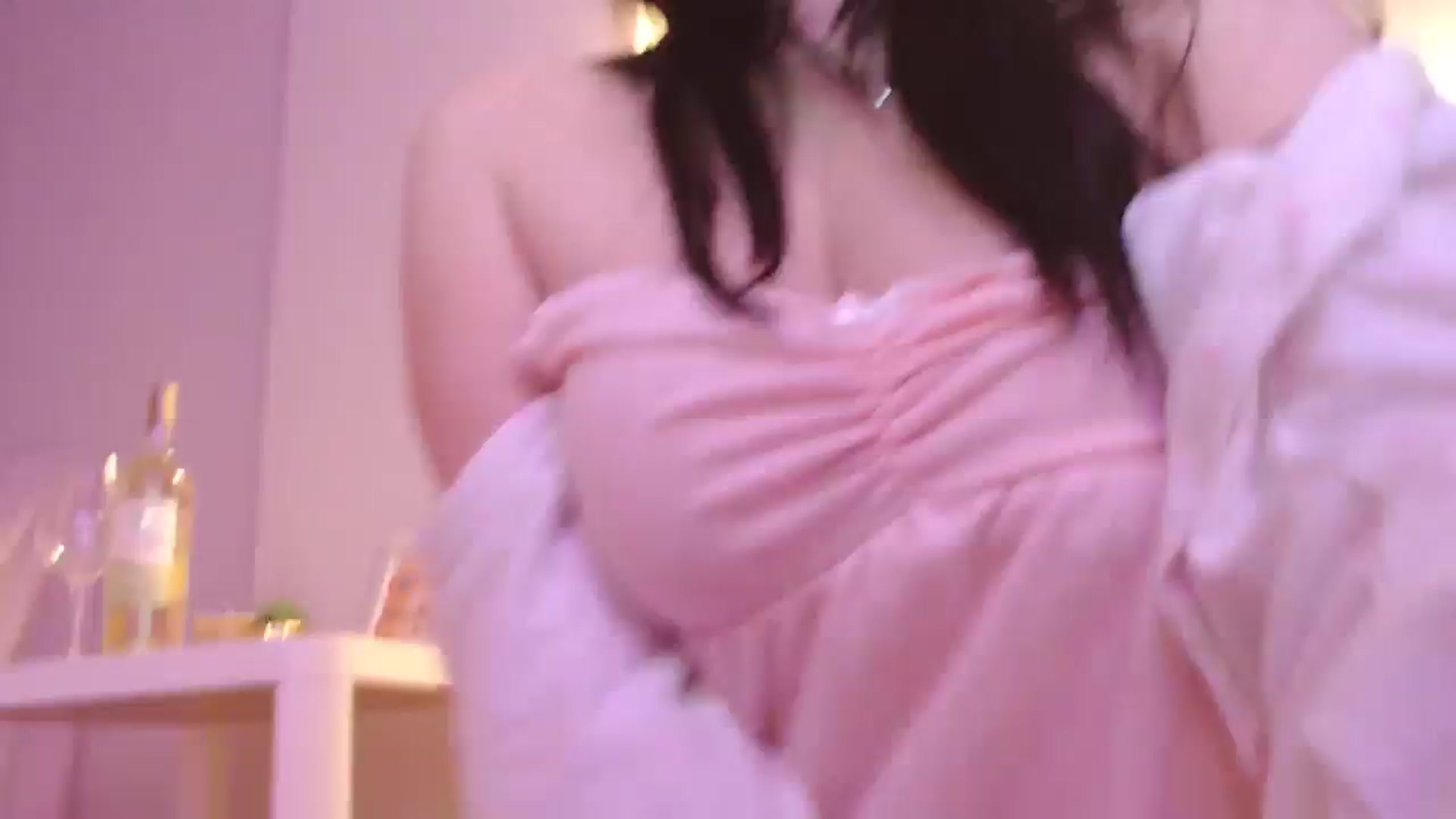 Gallery image thumbnail from MeLONsTherapy's myfreecams stream on, 08/31/2025, 19:35 image 16 of 20