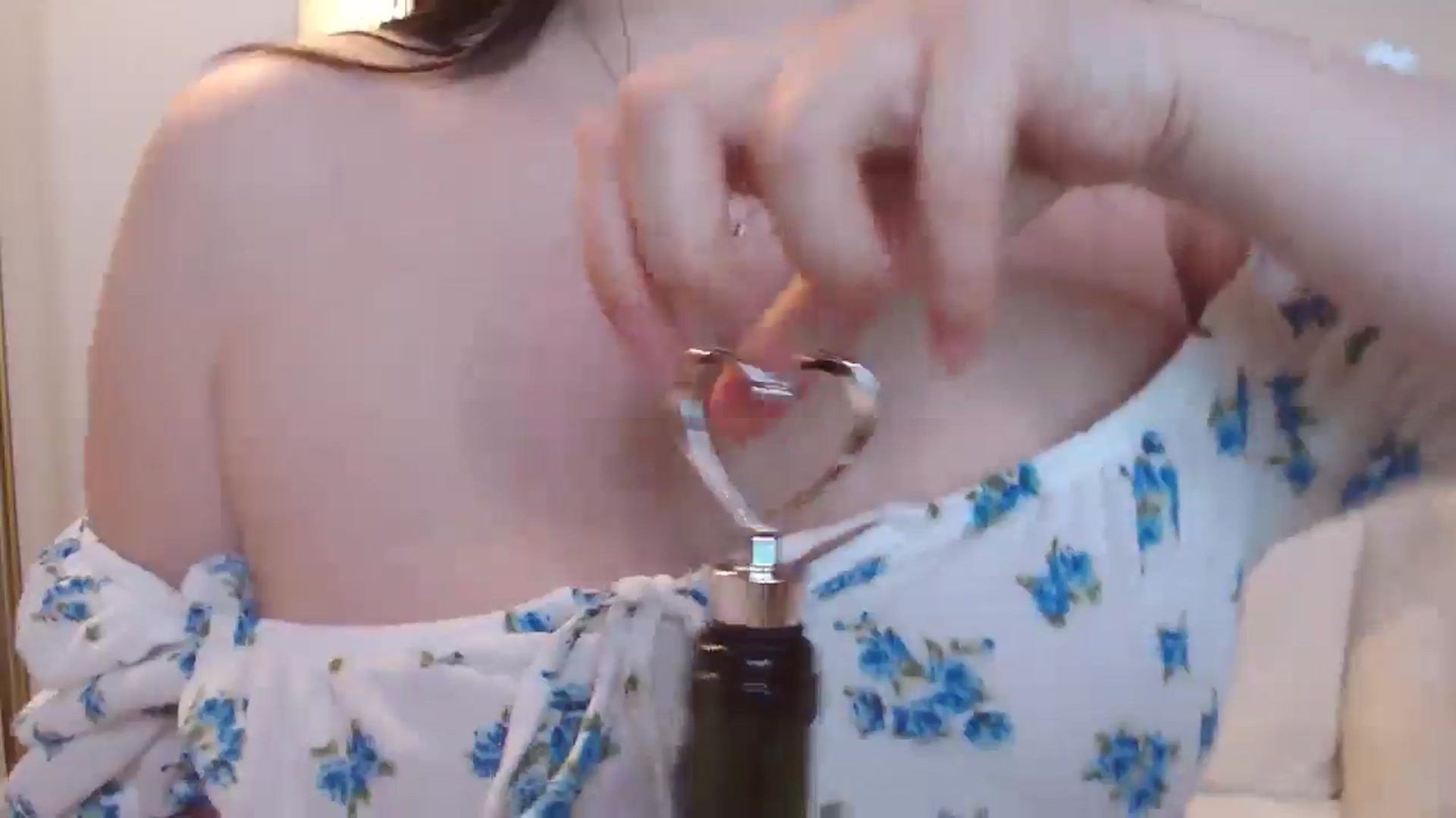 Gallery image thumbnail from MeLONsTherapy's myfreecams stream on, 12/02/2025, 10:48 image 14 of 20