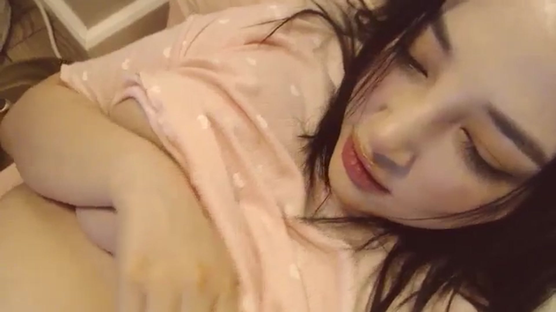Gallery image thumbnail from MeLONsTherapy's myfreecams stream on, 12/16/2025, 18:52 image 10 of 20