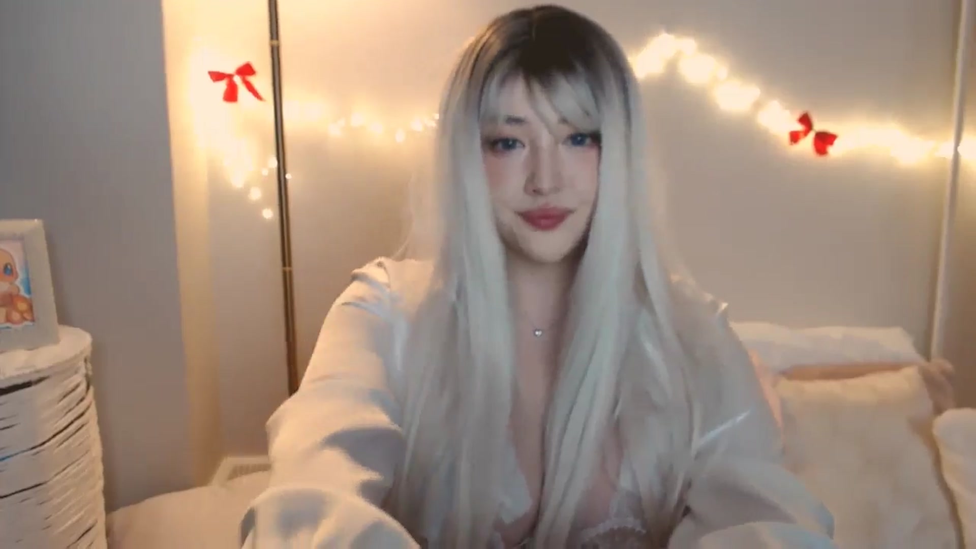 Gallery image thumbnail from MeLONsTherapy's myfreecams stream on, 12/29/2025, 15:42 image 7 of 20