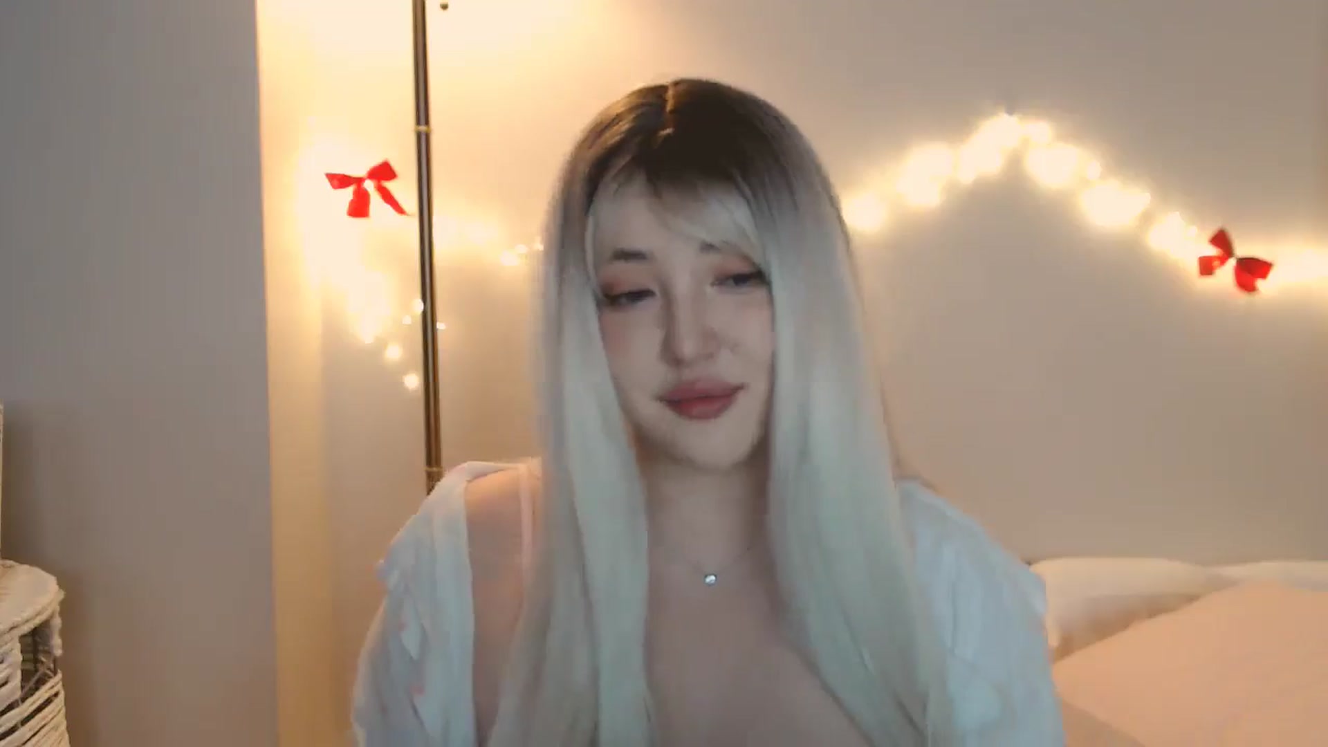 Gallery image thumbnail from MeLONsTherapy's myfreecams stream on, 12/29/2025, 17:07 image 18 of 20