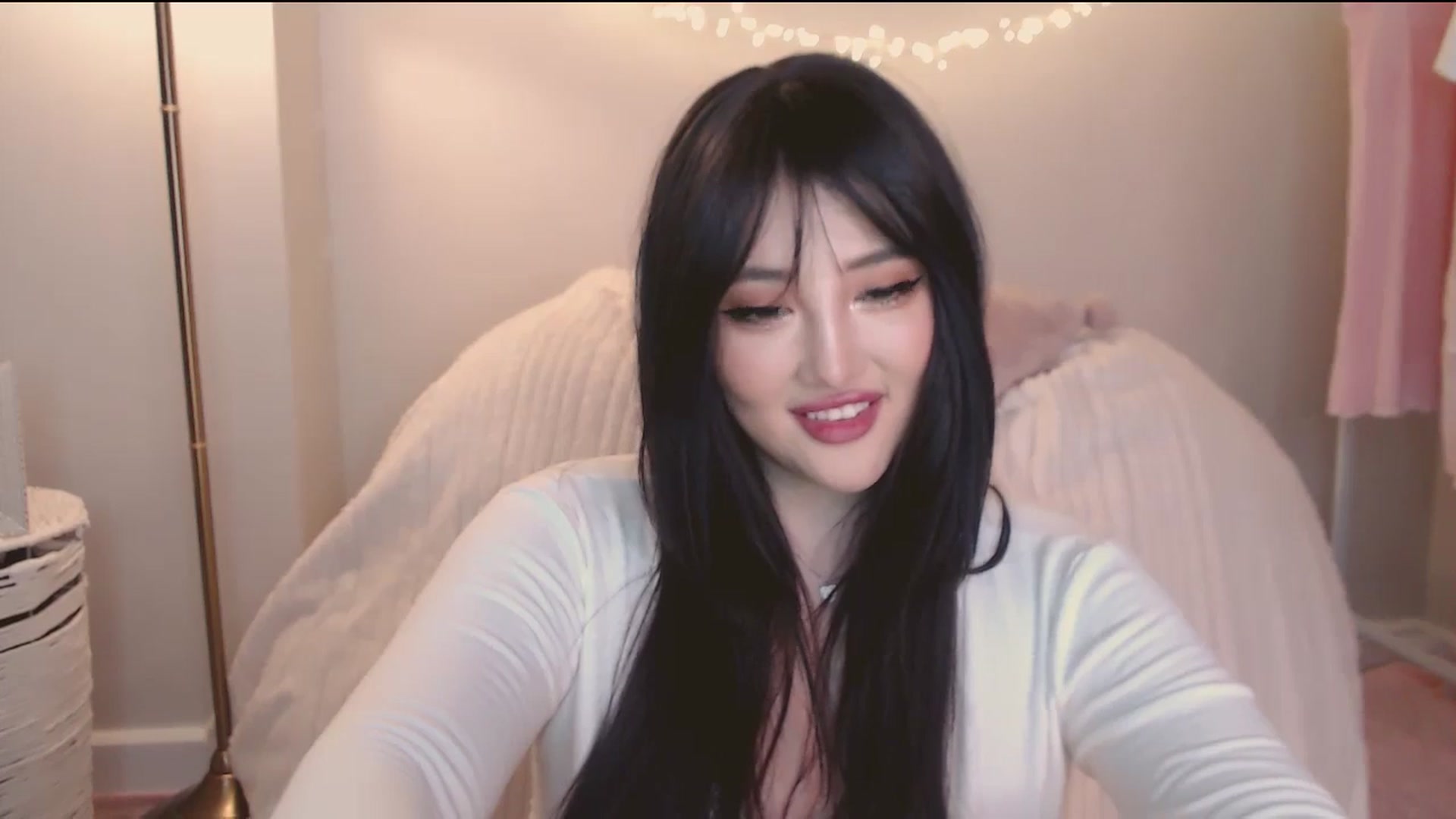 Gallery image thumbnail from MeLONsTherapy's myfreecams stream on, 03/01/2026, 12:25 image 19 of 20