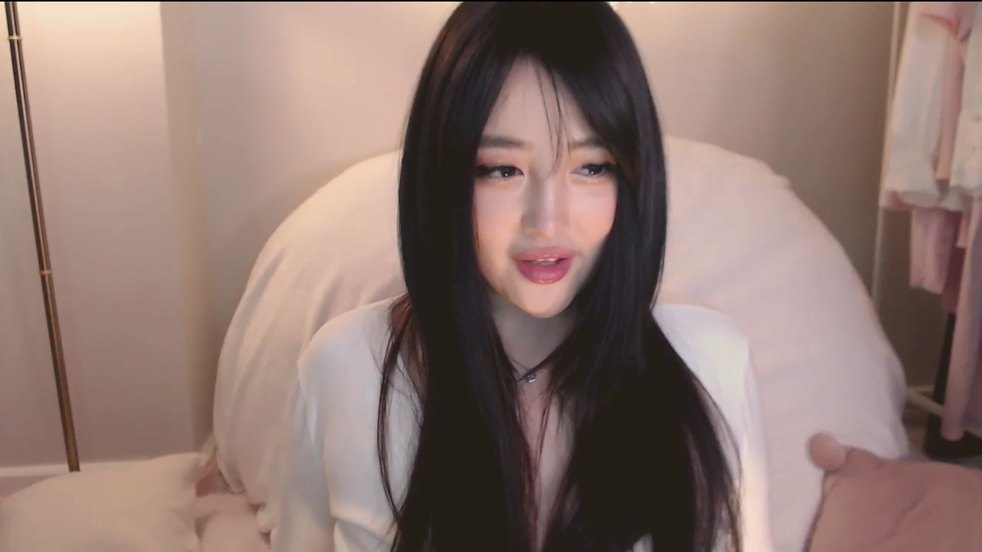 Gallery image thumbnail from MeLONsTherapy's myfreecams stream on, 03/15/2026, 19:02 image 2 of 20