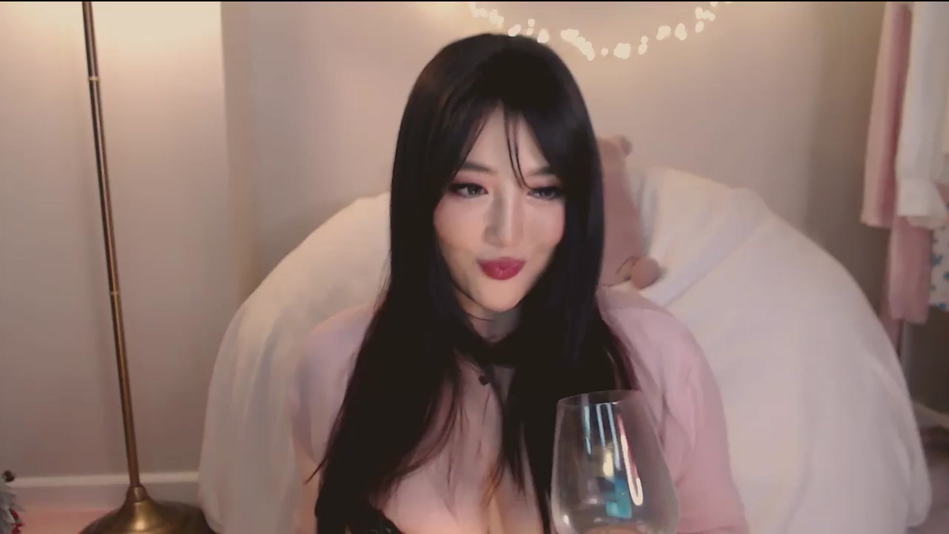 Gallery image thumbnail from MeLONsTherapy's myfreecams stream on, 03/21/2026, 13:48 image 17 of 20