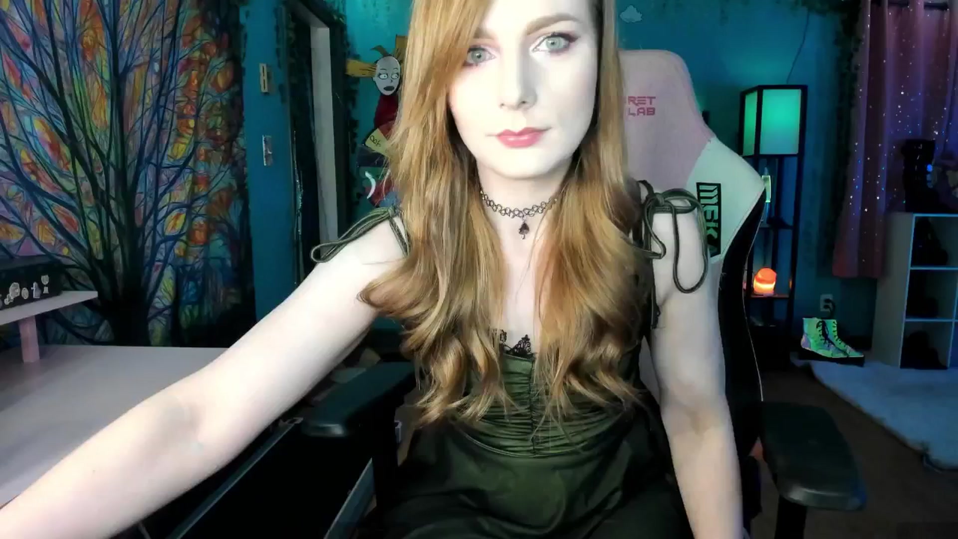 Gallery image thumbnail from MediogreMaya's myfreecams stream on, 09/20/2025, 10:07 image 1 of 20
