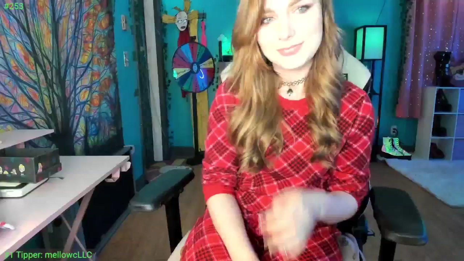 Gallery image thumbnail from MediogreMaya's myfreecams stream on, 09/25/2025, 08:11 image 13 of 20