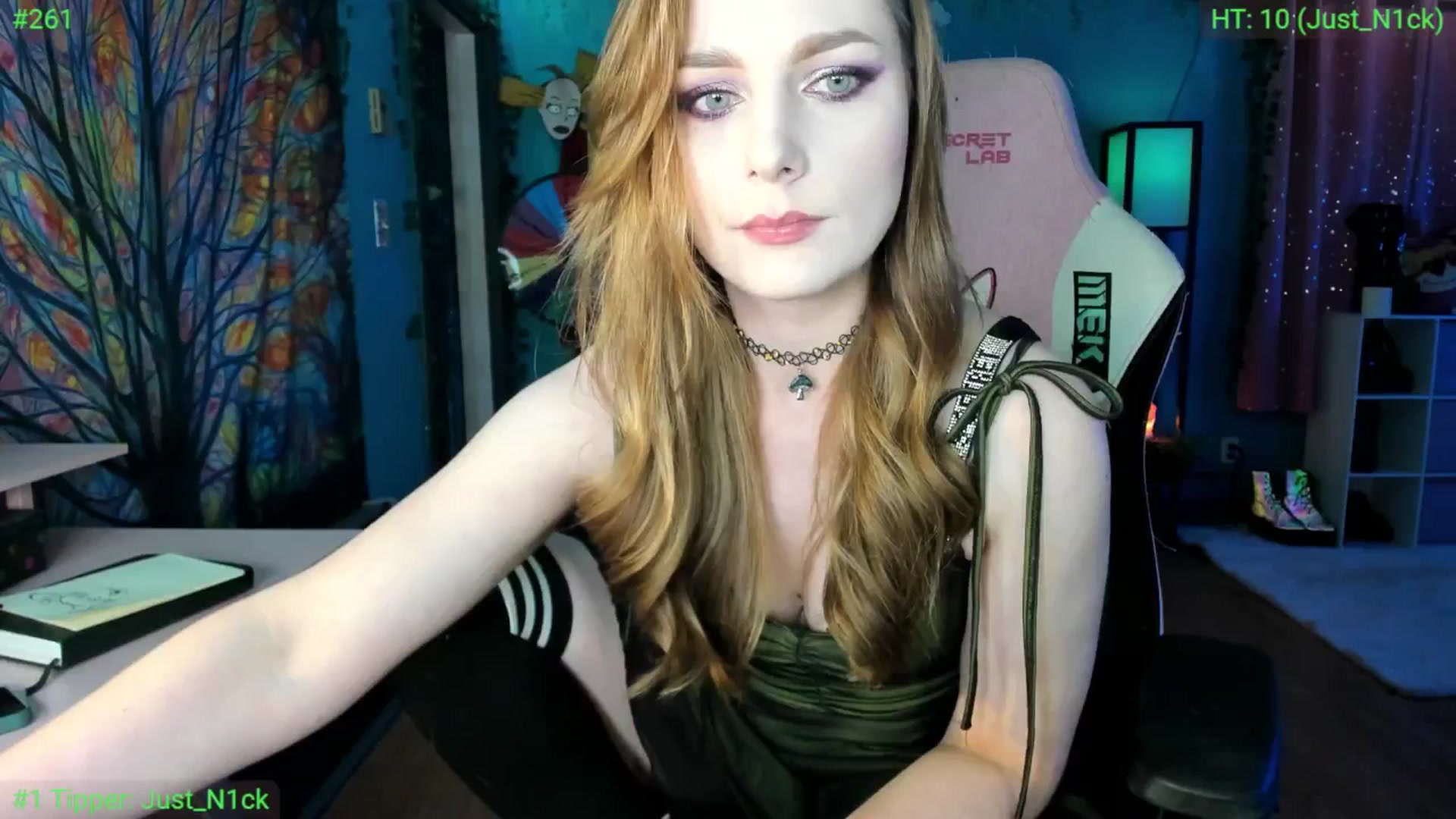 Gallery image thumbnail from MediogreMaya's myfreecams stream on, 09/28/2025, 08:46 image 13 of 20