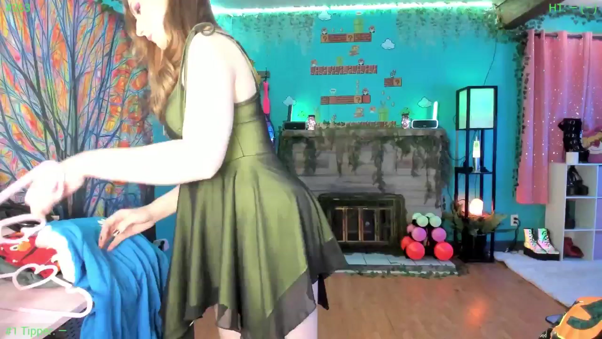Gallery image thumbnail from MediogreMaya's myfreecams stream on, 09/28/2025, 08:46 image 3 of 20
