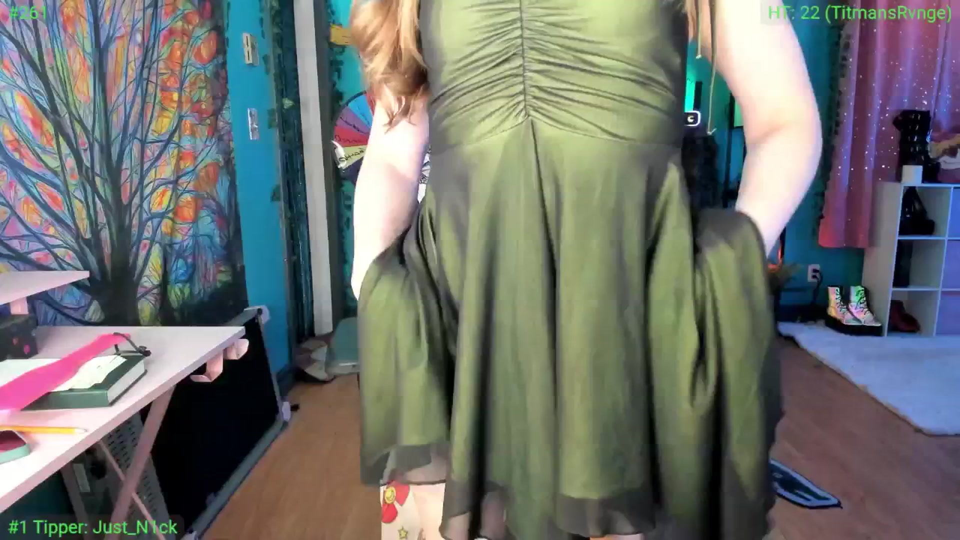 Gallery image thumbnail from MediogreMaya's myfreecams stream on, 09/28/2025, 08:46 image 14 of 20