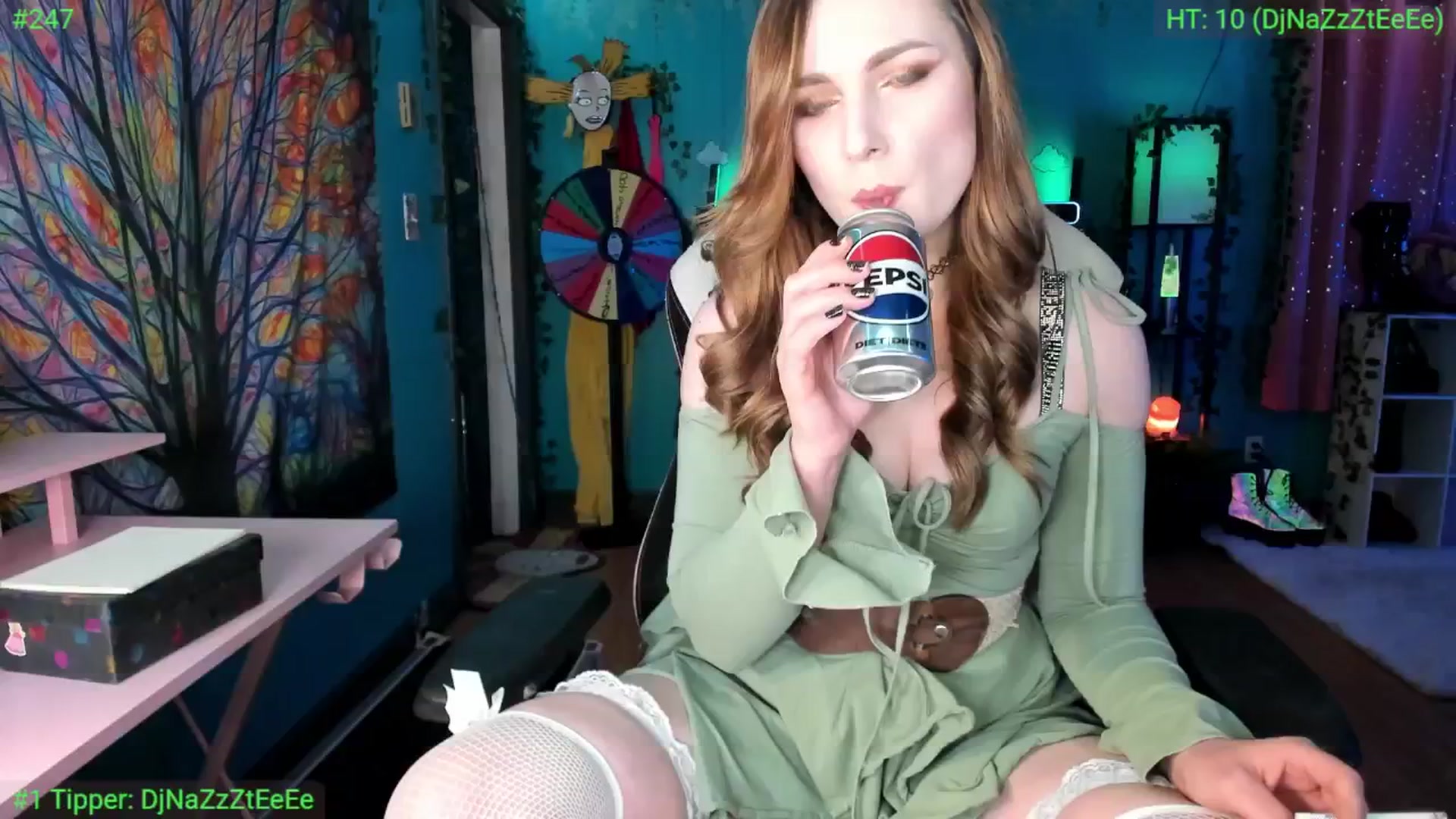 Gallery image thumbnail from MediogreMaya's myfreecams stream on, 10/01/2025, 07:35 image 3 of 20